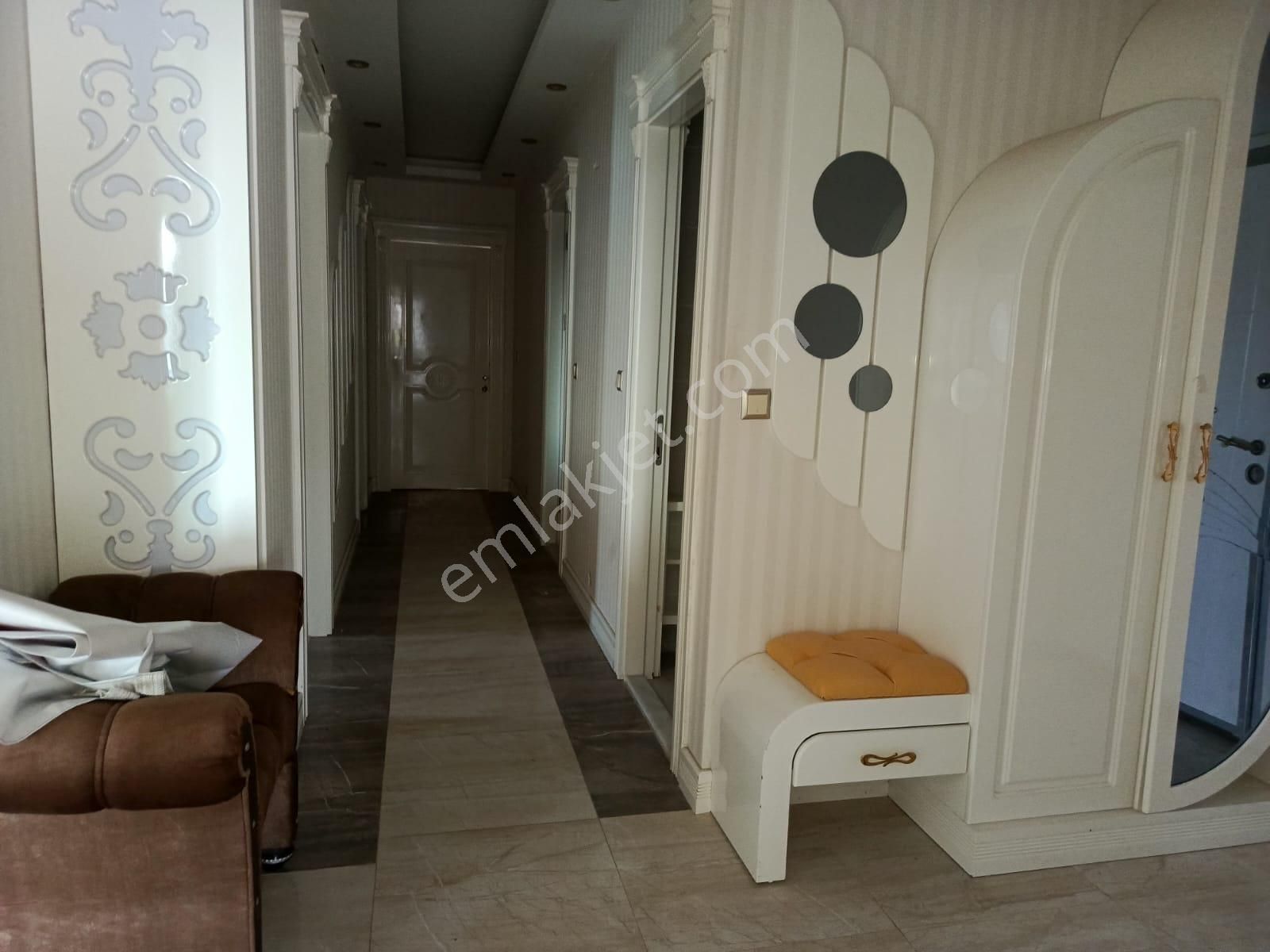 Üstünkent'ten Merkezi Lokasyonda 4+1 Satılık Daire - Görsel 3