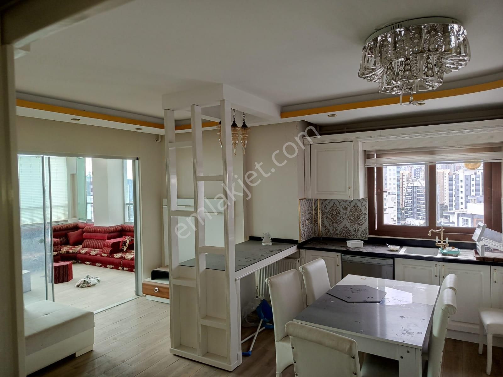 Üstünkent'ten Merkezi Lokasyonda 4+1 Satılık Daire - Görsel 6