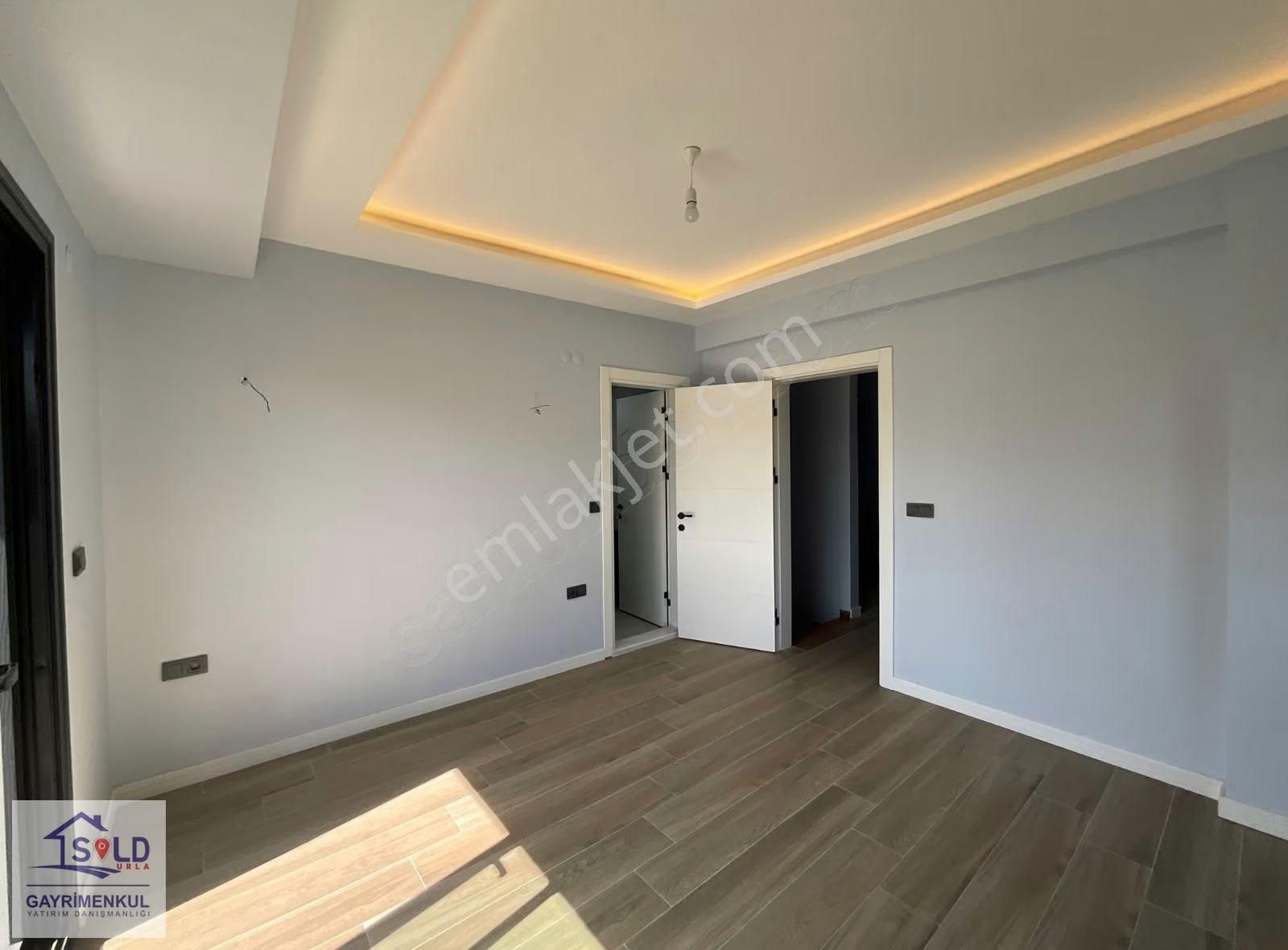 Urla Atatürk Mah 4+1 Tam Müstakil Villa - Görsel 6