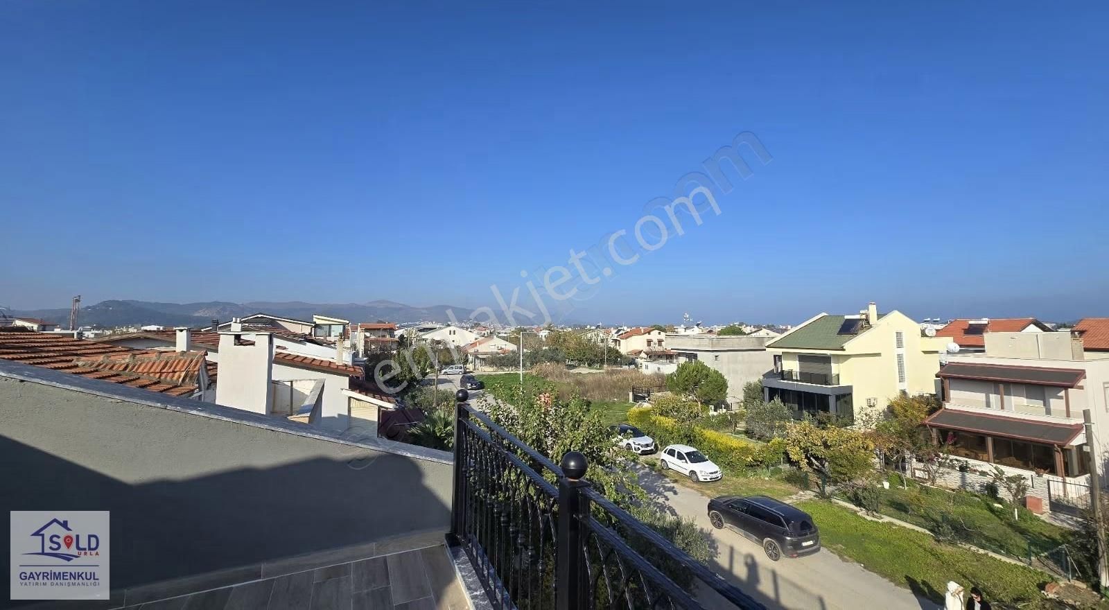 Urla Atatürk Mah 4+1 Tam Müstakil Villa - Görsel 2