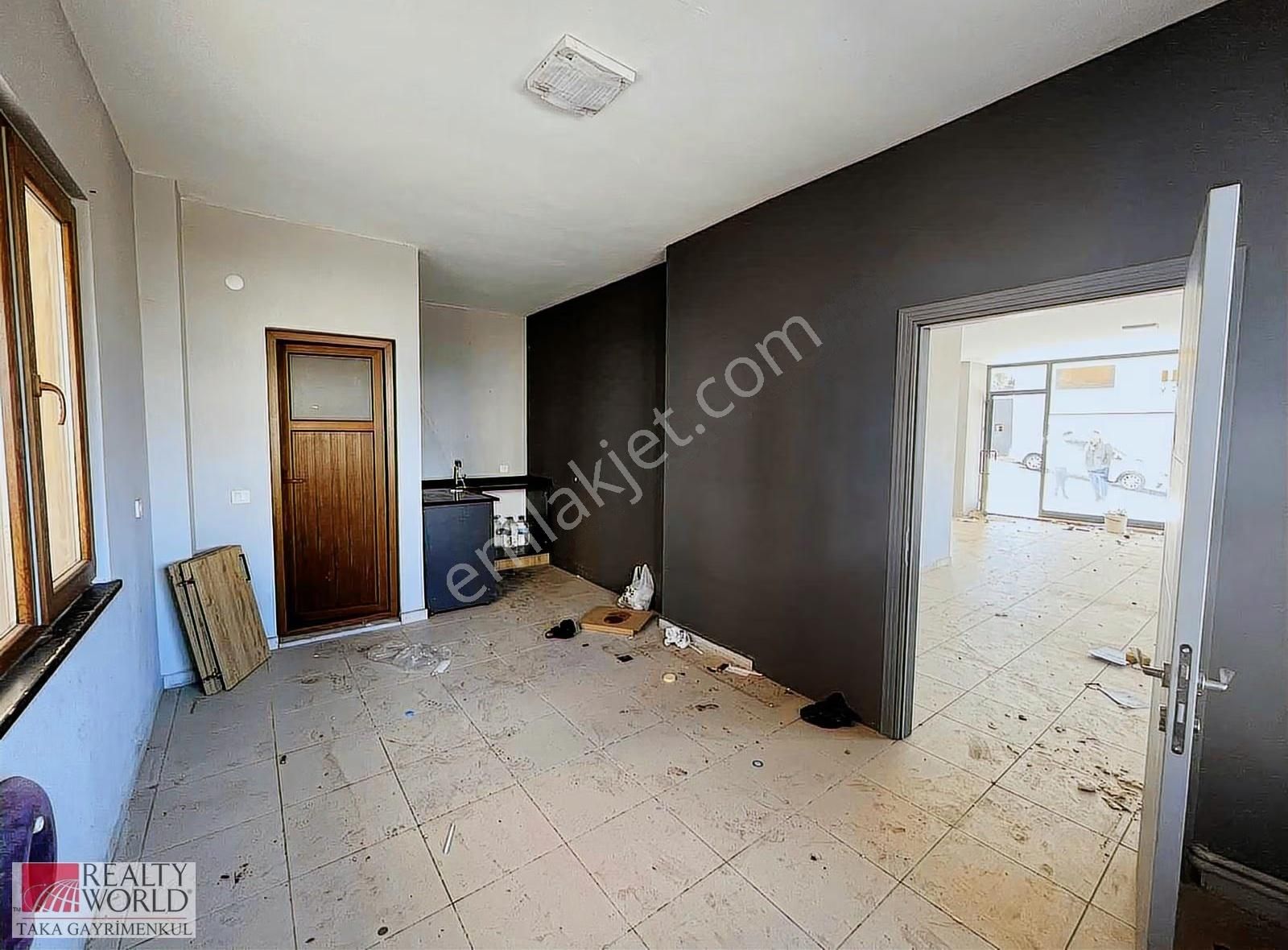 İşlek Lokasyonda,hazır Durumda Masrafsız Kiralık Dükkan - Görsel 13