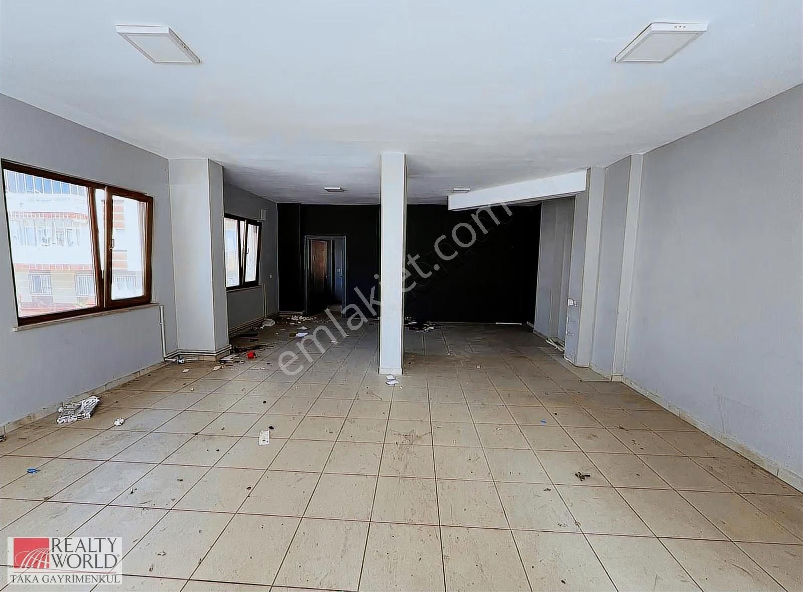 İşlek Lokasyonda,hazır Durumda Masrafsız Kiralık Dükkan - Görsel 4