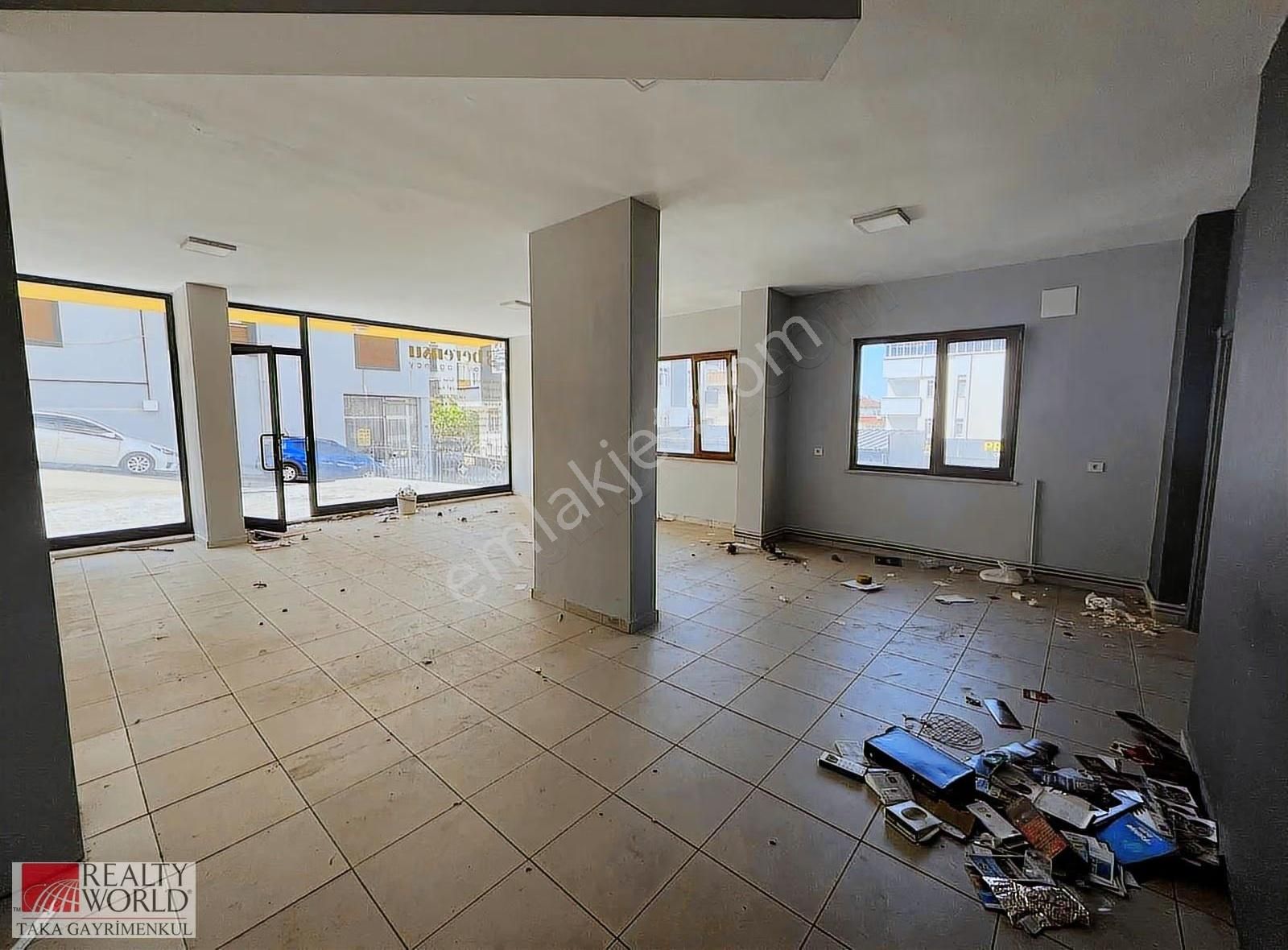 İşlek Lokasyonda,hazır Durumda Masrafsız Kiralık Dükkan - Görsel 10