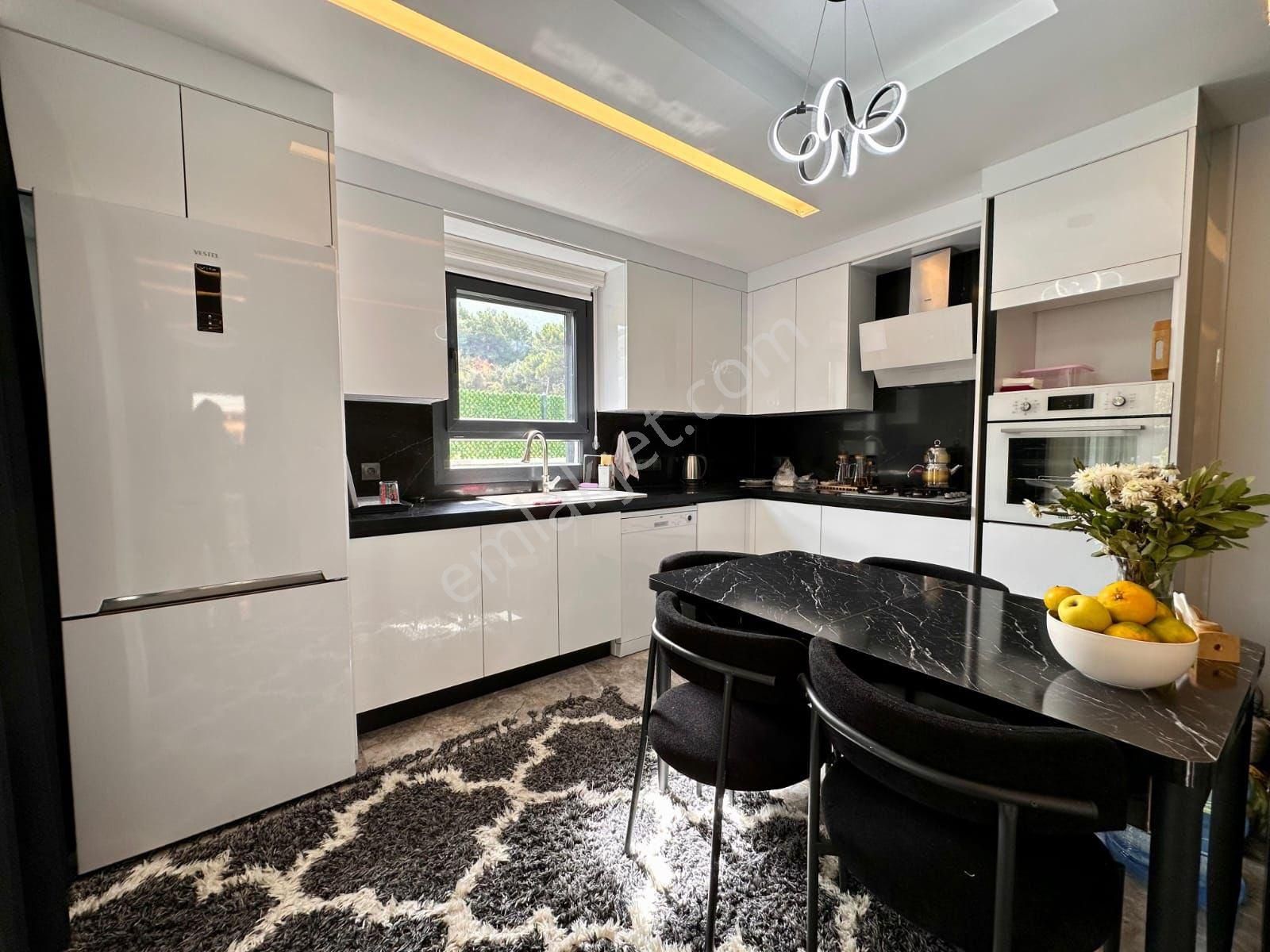 Kuşadası Güzelçamlıda Satılık 3+1 Özel Havuzlu Villa - Görsel 24