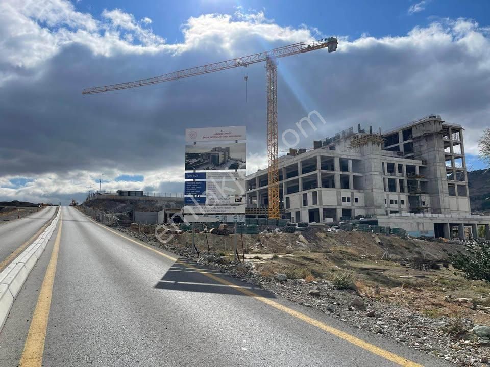 Karapürçek Hastanesi Çevresinde 227,5 Metre Çok Katlıda İmarlı Arsa - Görsel 14