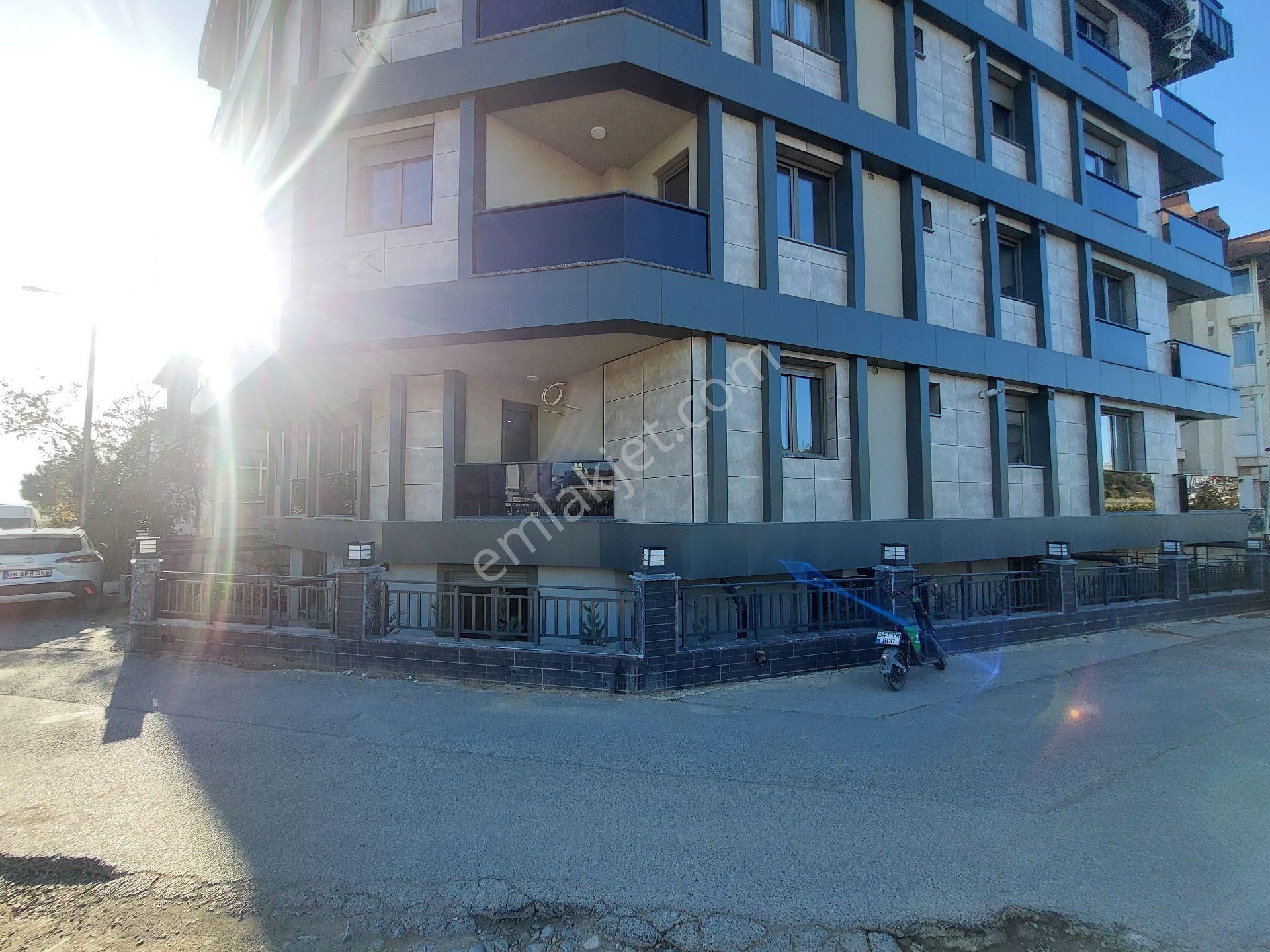 Maltepe Küçükyalı 'da 1+1 Bahçe Katı Metroya Ve Marmaraya - Görsel 33