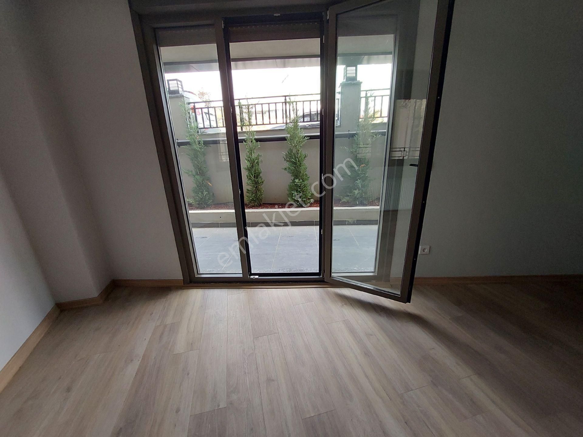 Maltepe Küçükyalı 'da 1+1 Bahçe Katı Metroya Ve Marmaraya - Görsel 29