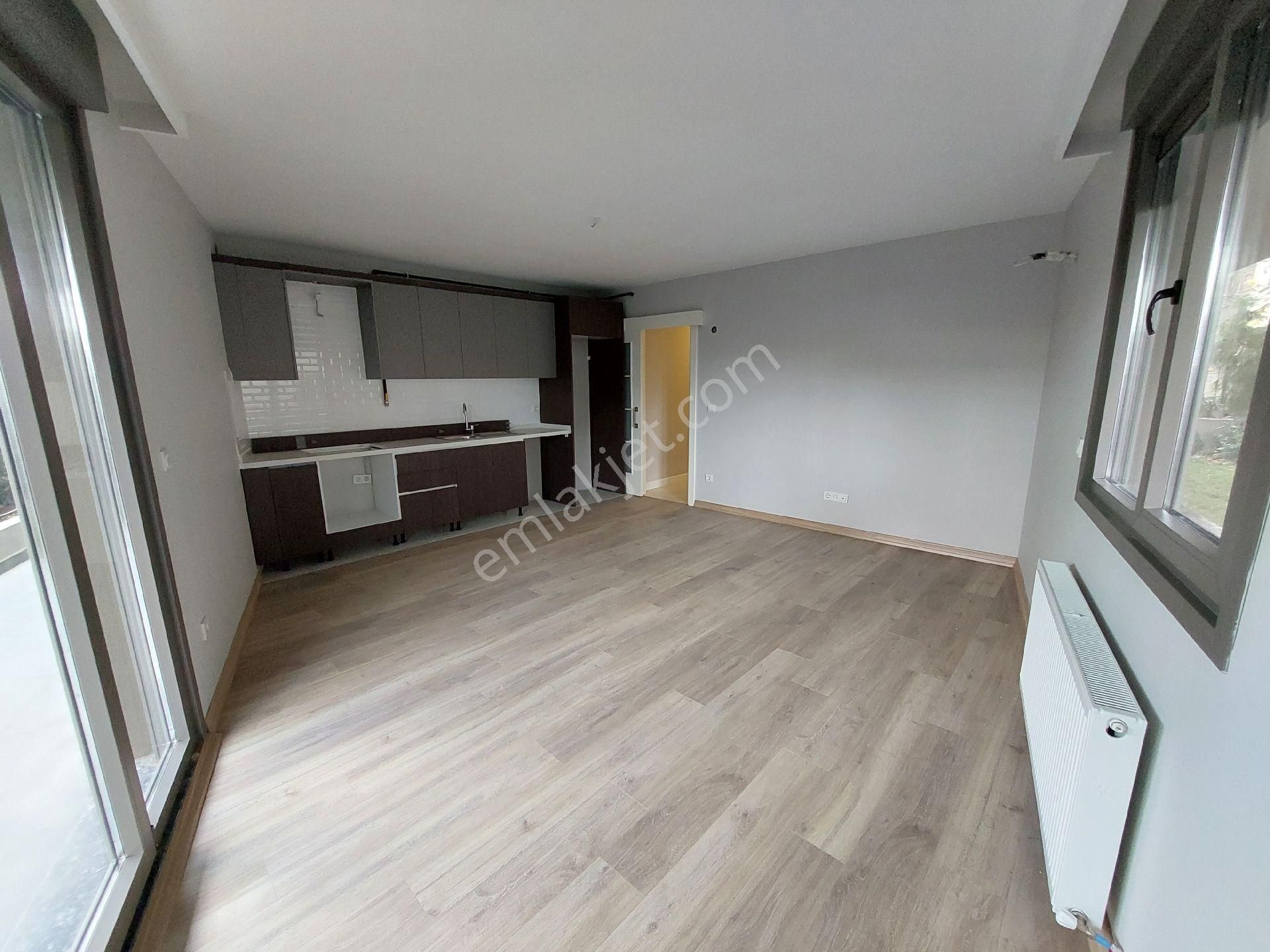 Maltepe Küçükyalı 'da 1+1 Bahçe Katı Metroya Ve Marmaraya - Görsel 27