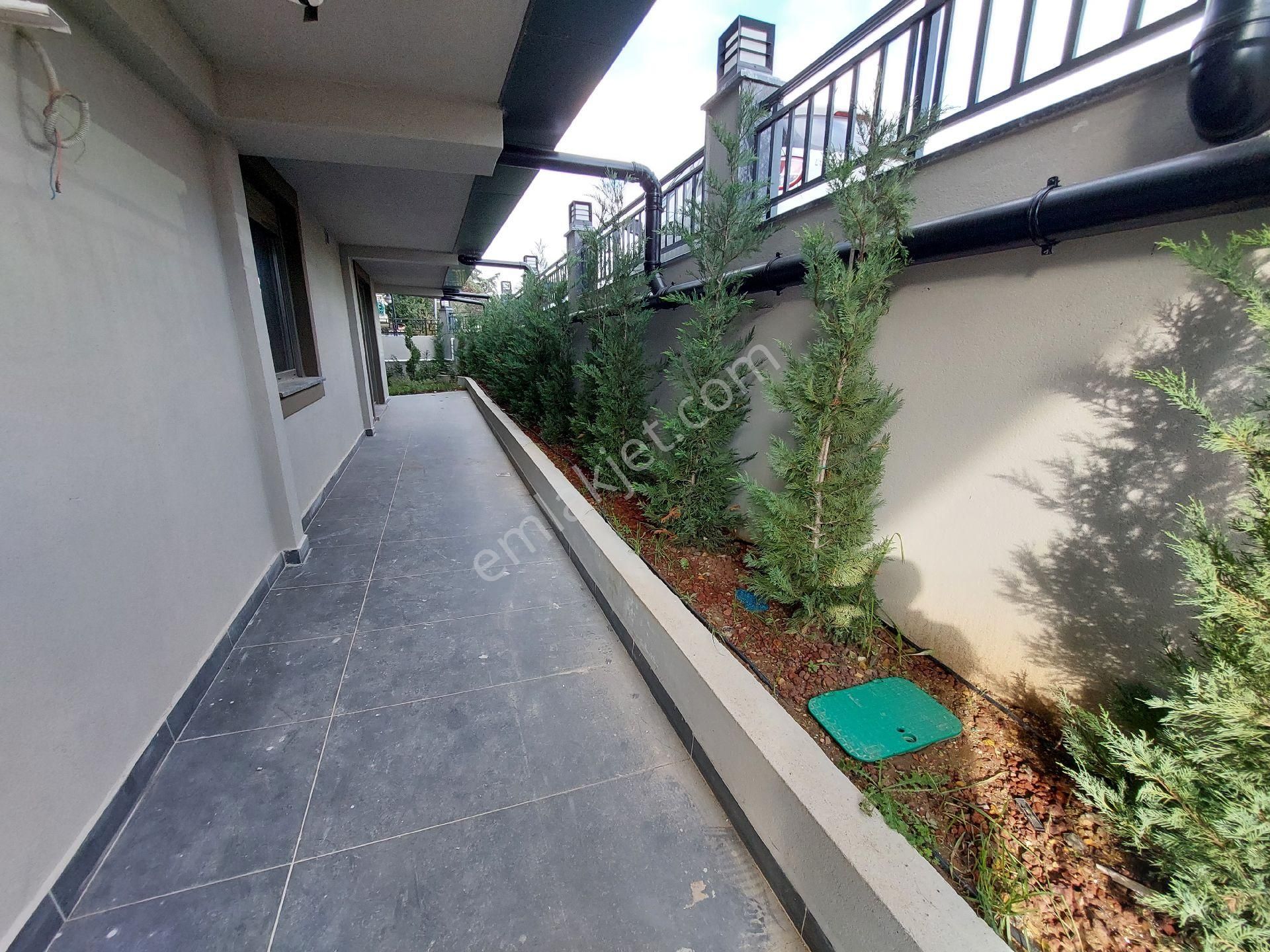 Maltepe Küçükyalı 'da 1+1 Bahçe Katı Metroya Ve Marmaraya - Görsel 19