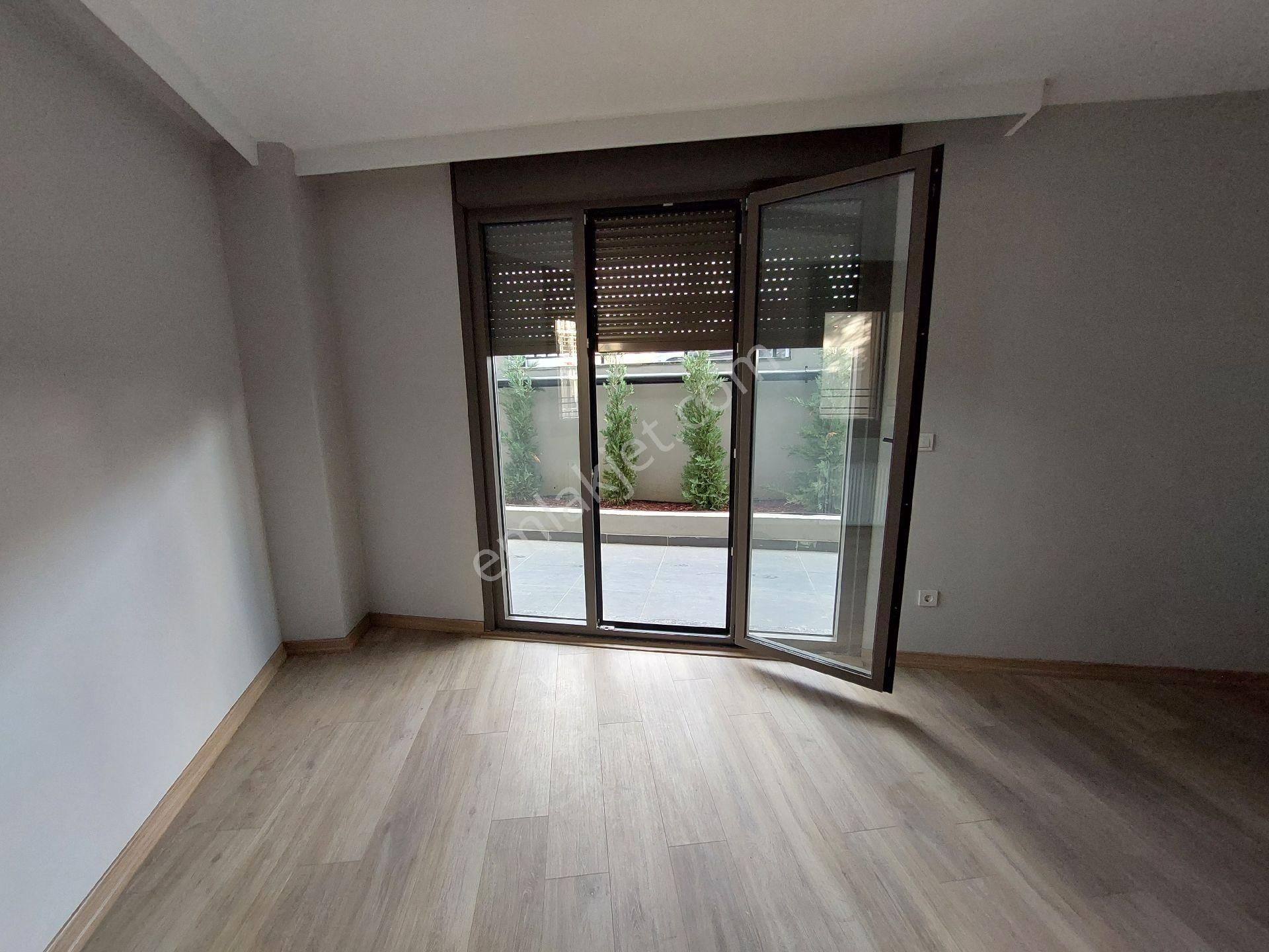 Maltepe Küçükyalı 'da 1+1 Bahçe Katı Metroya Ve Marmaraya - Görsel 23