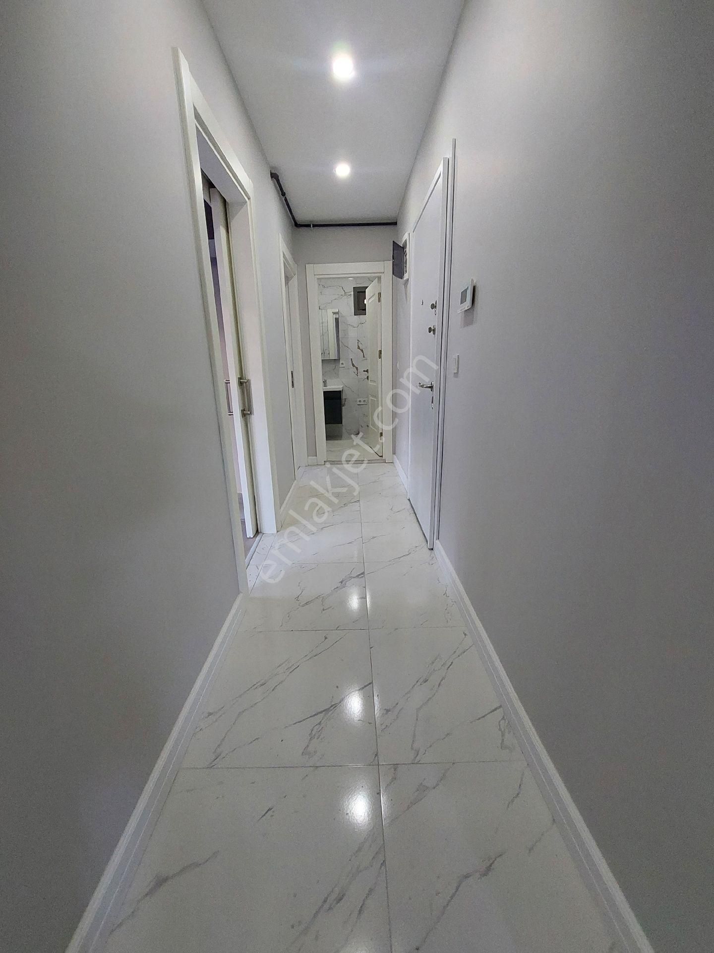 Küçükyalı 'da E_5 Paralel Metroya,marmaraya Yürüme Mesafesinde 2+1 Muteşem Konum Ve İşçilikte Ba - Görsel 18