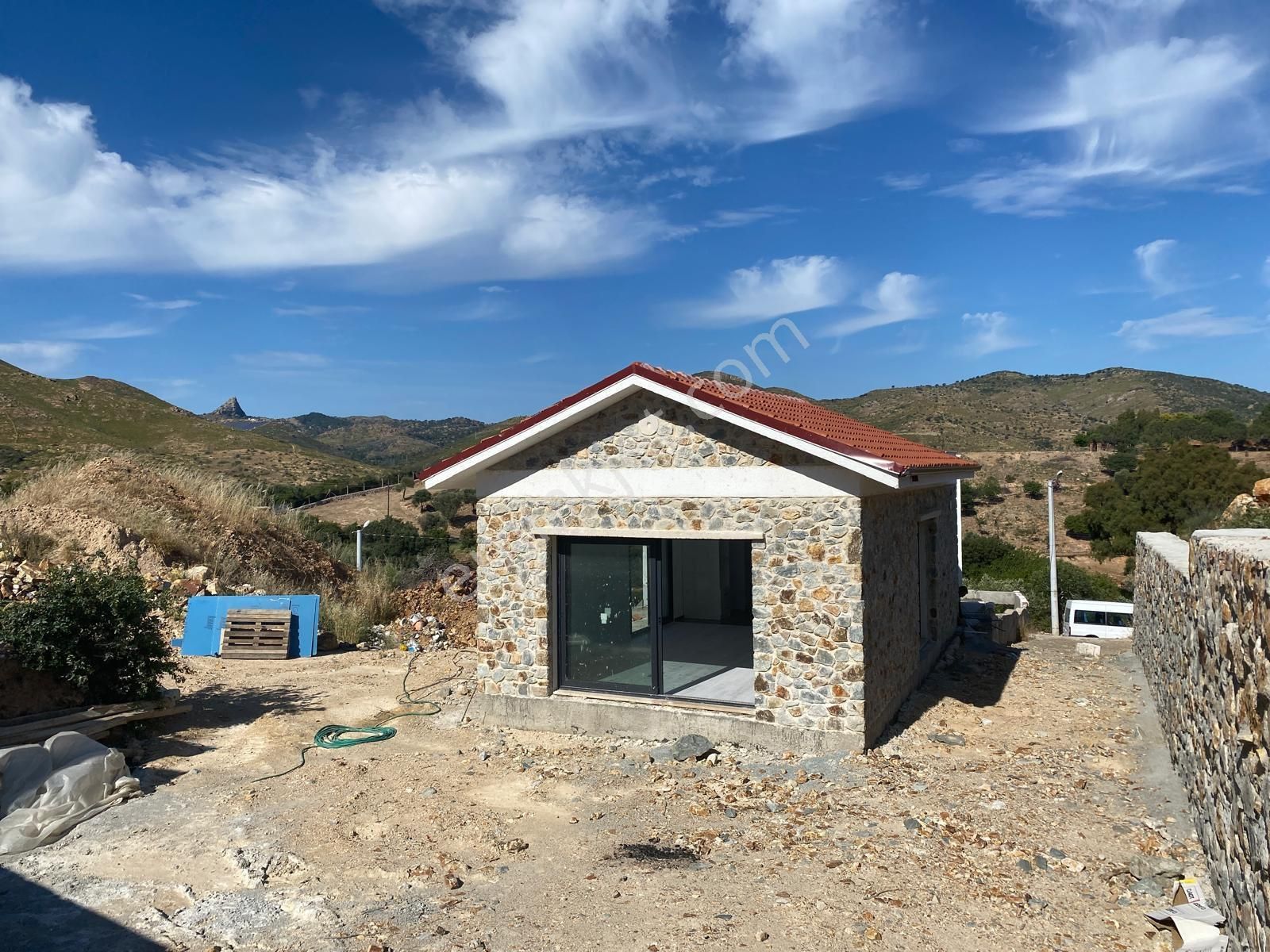 Bodrum Dereköy Satılık Müstakil Büyük Bahçeli Yeni Ev Araç Takasına Uygun Doğa İçinde - Görsel 2