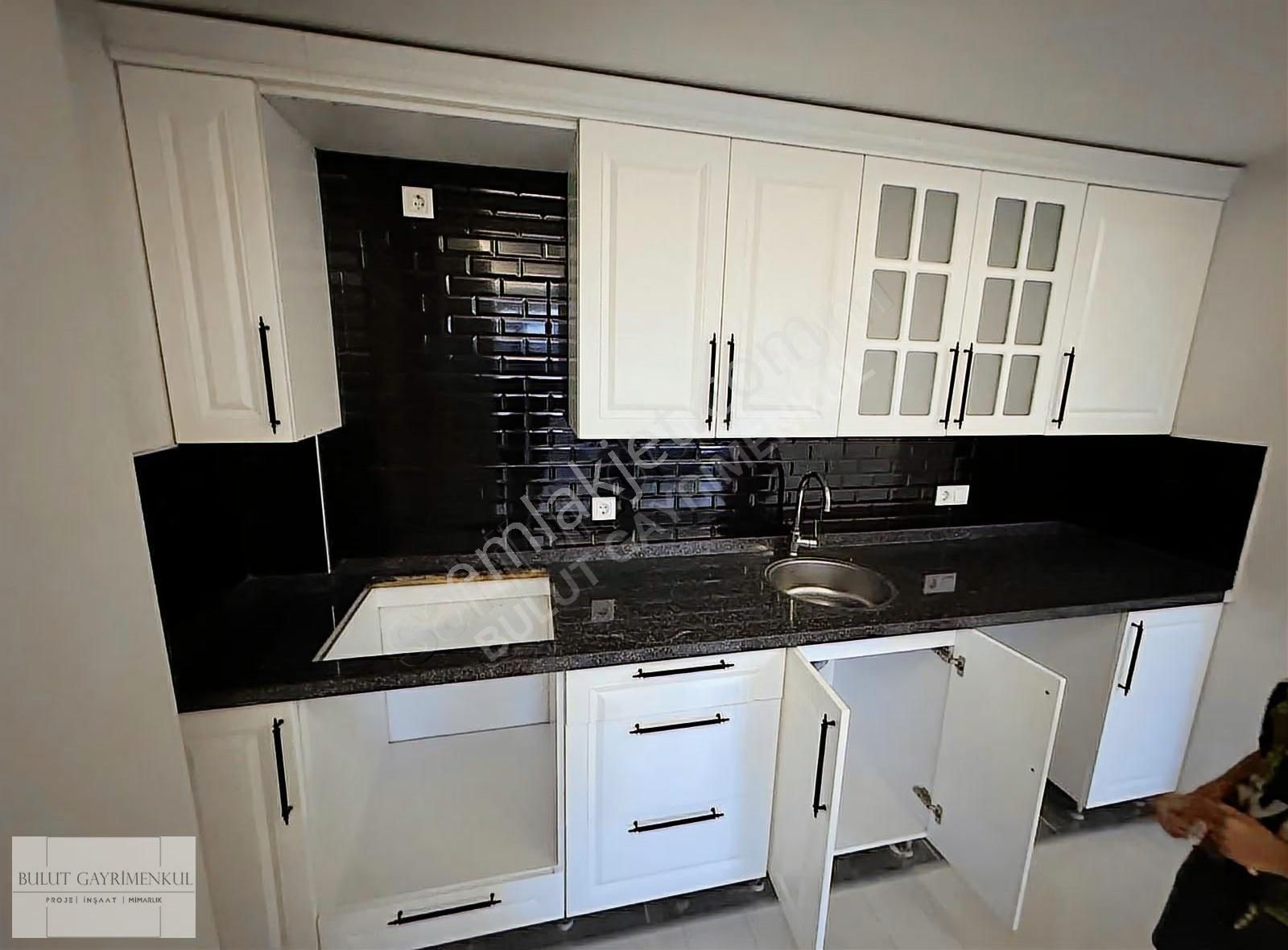 Dalaman Merkezi Konumda Acil Satılık 2+1 Ara Kat Fırsat Daire - Görsel 4