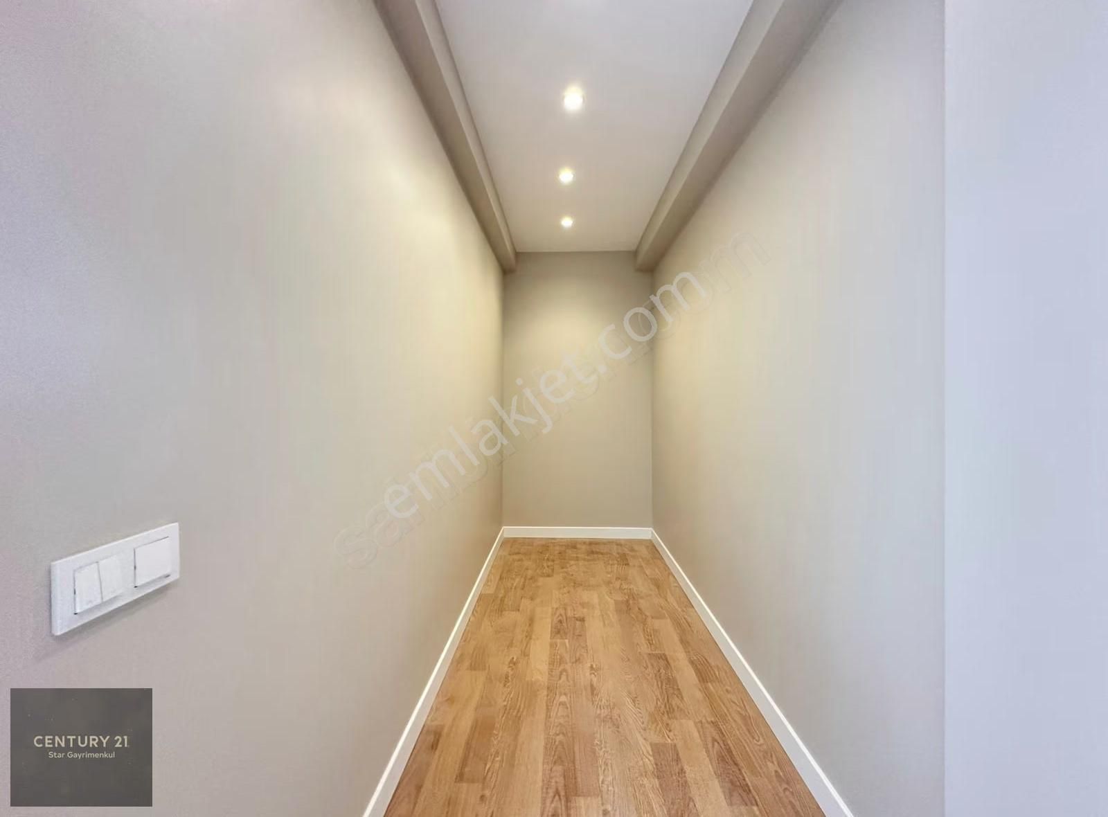 Century21 Star'dan Kozzy Avm Yakınında 42 M2 Net 1+1 - Görsel 3