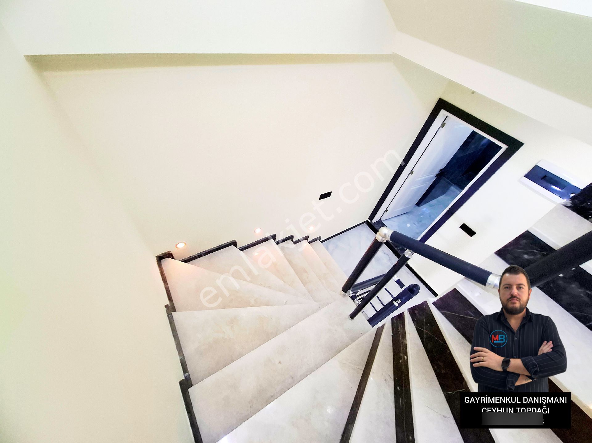 Didimde Satılık 3+1 Müstakil Bahçeli Tripleks Bağımsız Girişli Sıfır Villa ! - Görsel 25