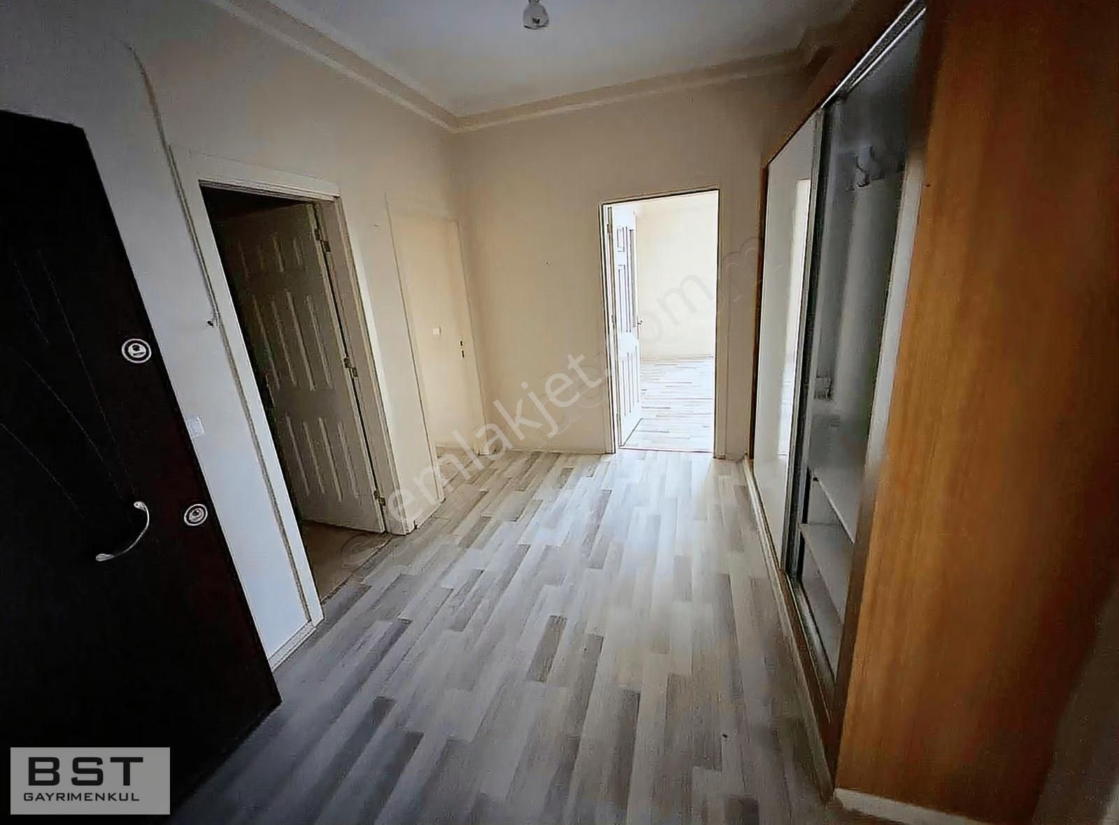 Erenler Mh Jandarma Cıvarı Fetih Cd Üzerı Kiralık 3+1 Daire - Görsel 8