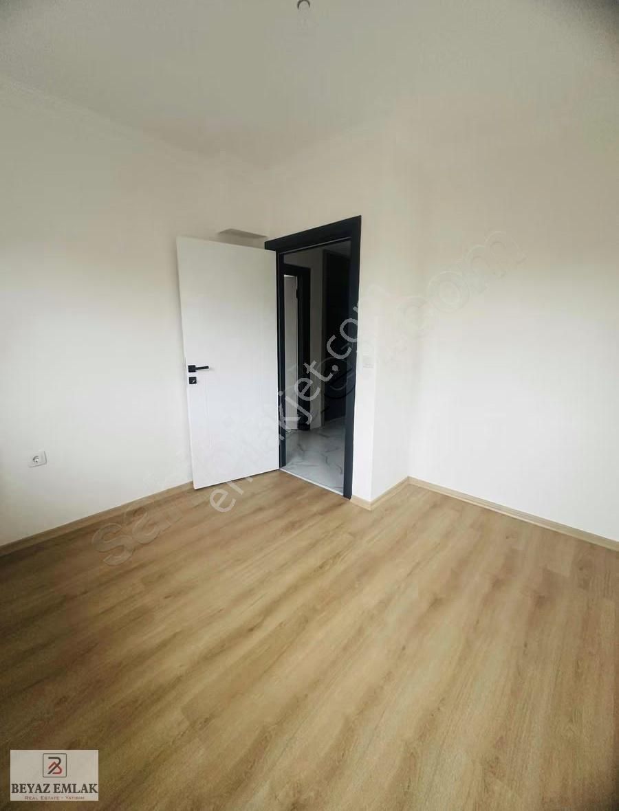 Beyaz Emlak'tan Aydoğmuş'ta Tramvaya Yakın Sıfır Kullanışlı 1+1 - Görsel 4
