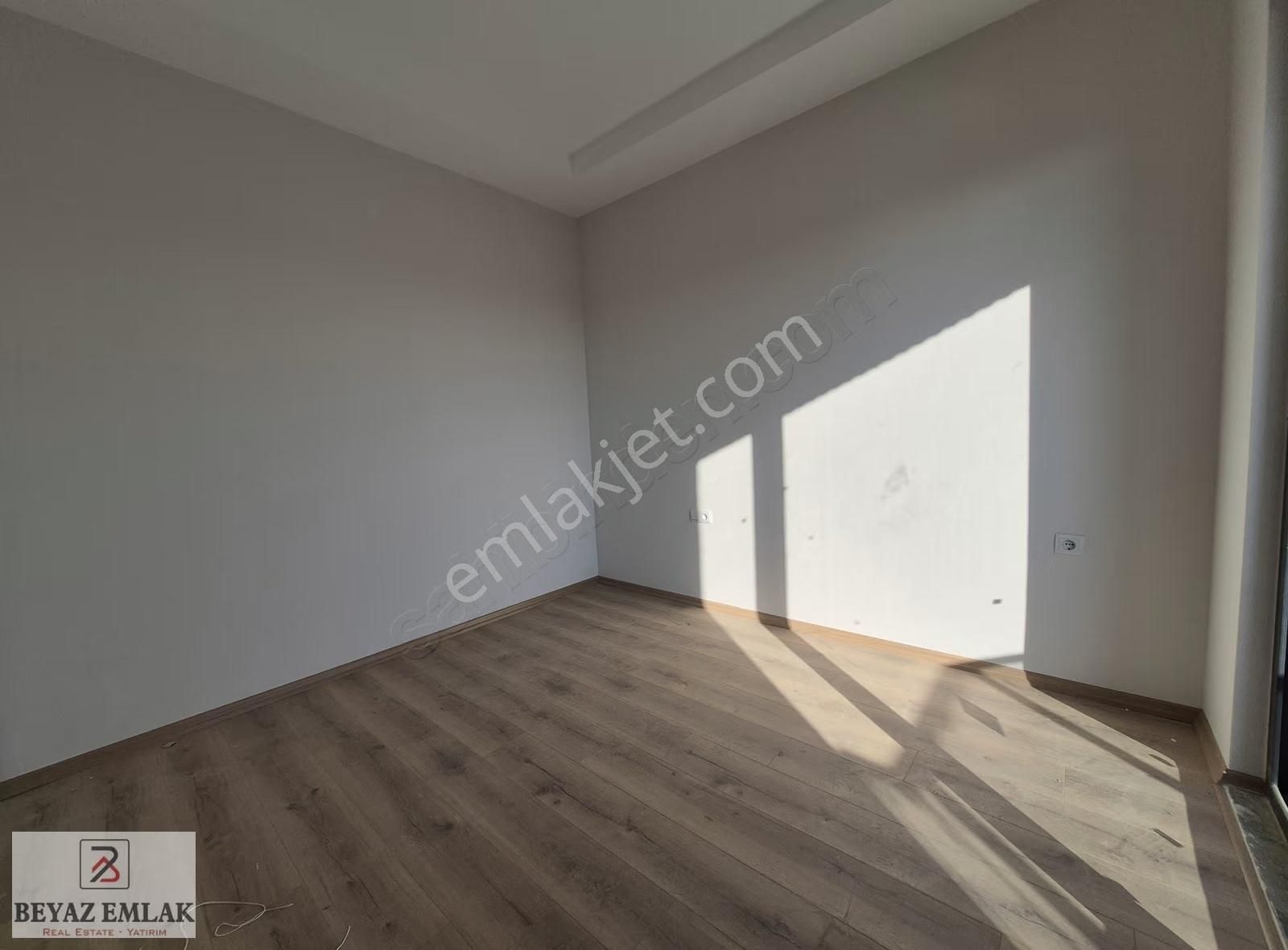 Altıntaş Mah. Havuzlu Sitede Katta 1+1 Lüks Sıfır Daire - Görsel 16