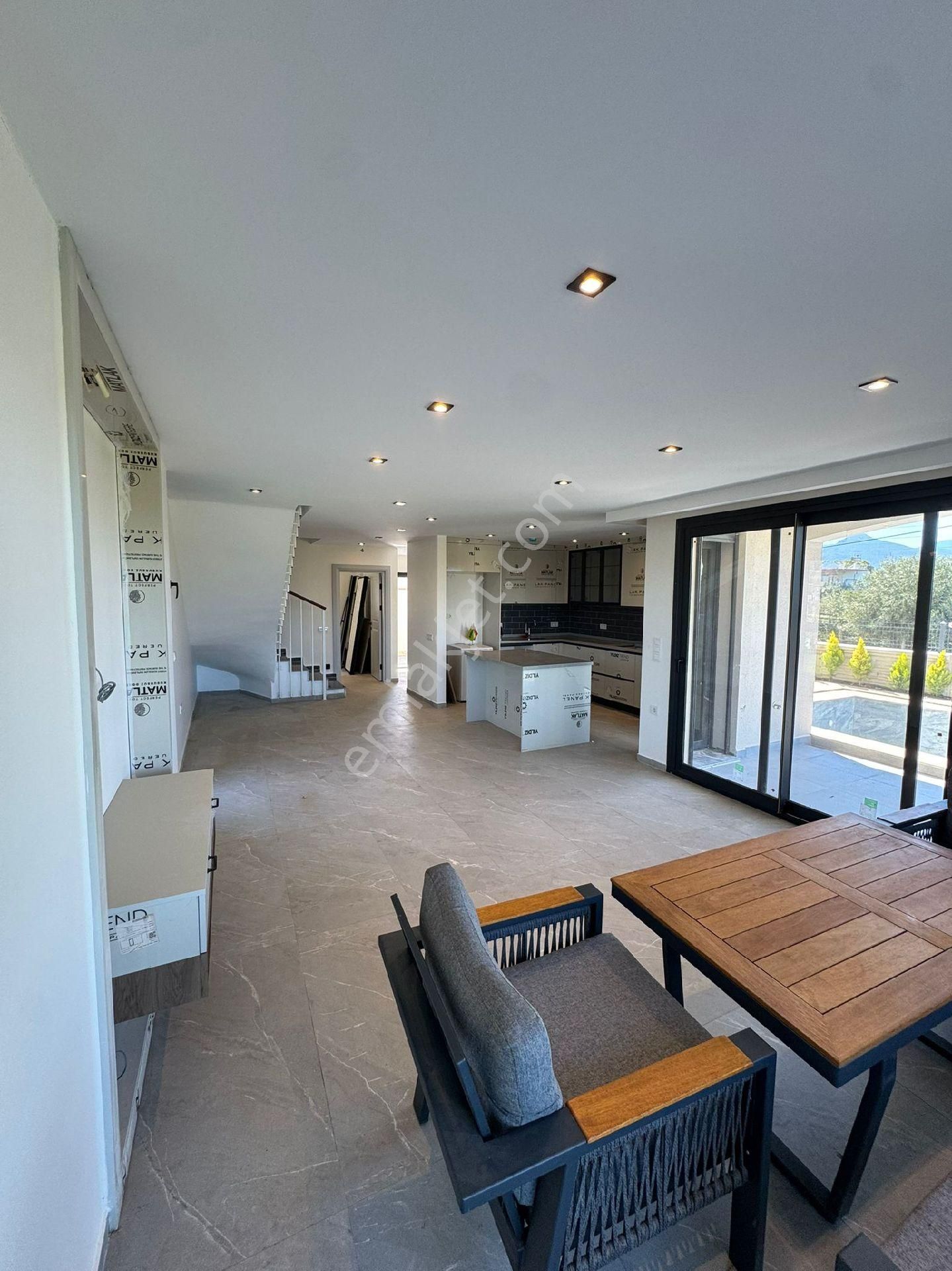 Kuşadası Davutlar 4+1 Tek Müstakil Bahçeli Özel Havuzlu Sıfır Villalar 1m - Görsel 24