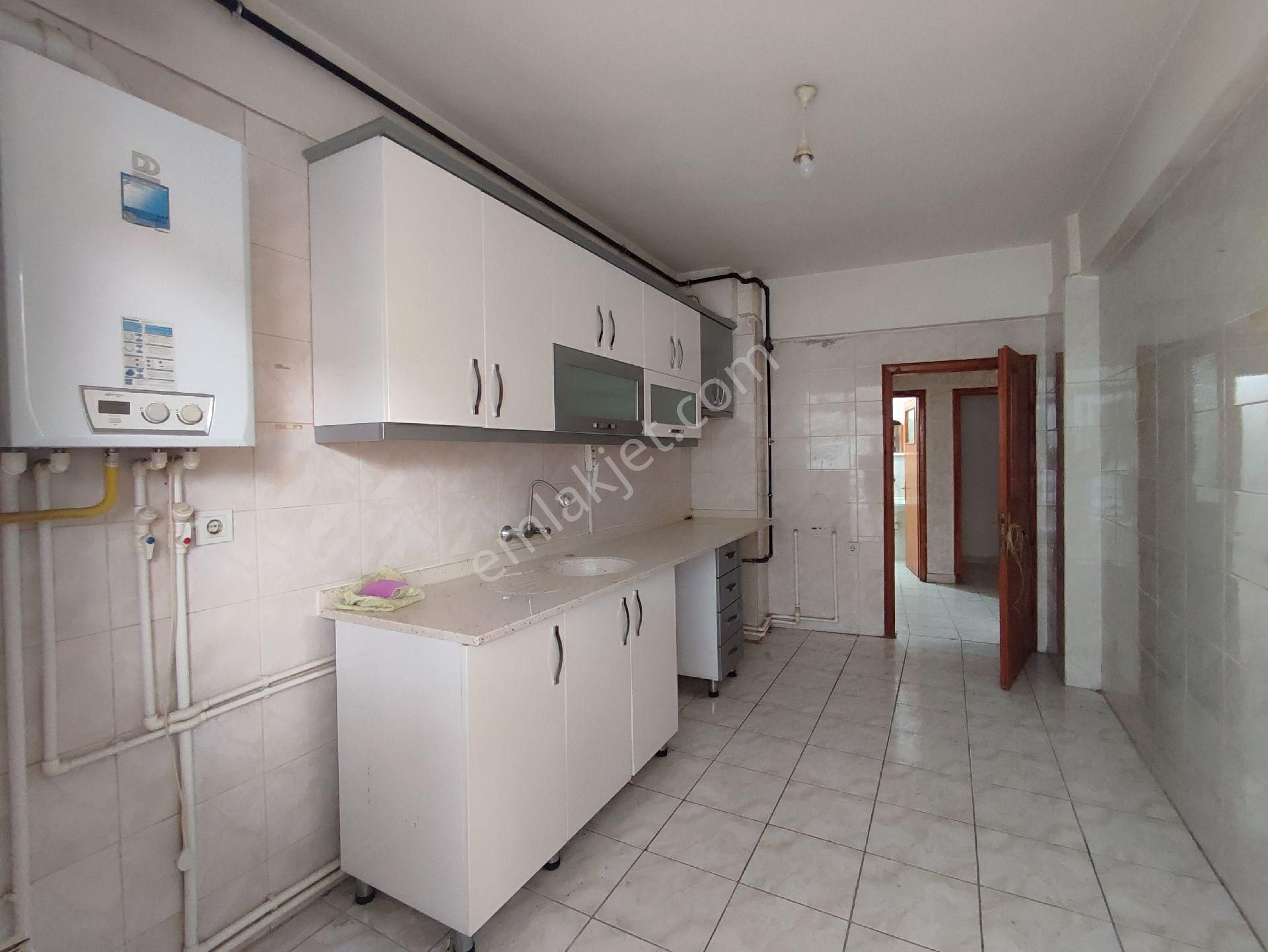 Ragıp Tüzün Esentepe Aras Sokak 3+1 Kiralık Daire - Görsel 10