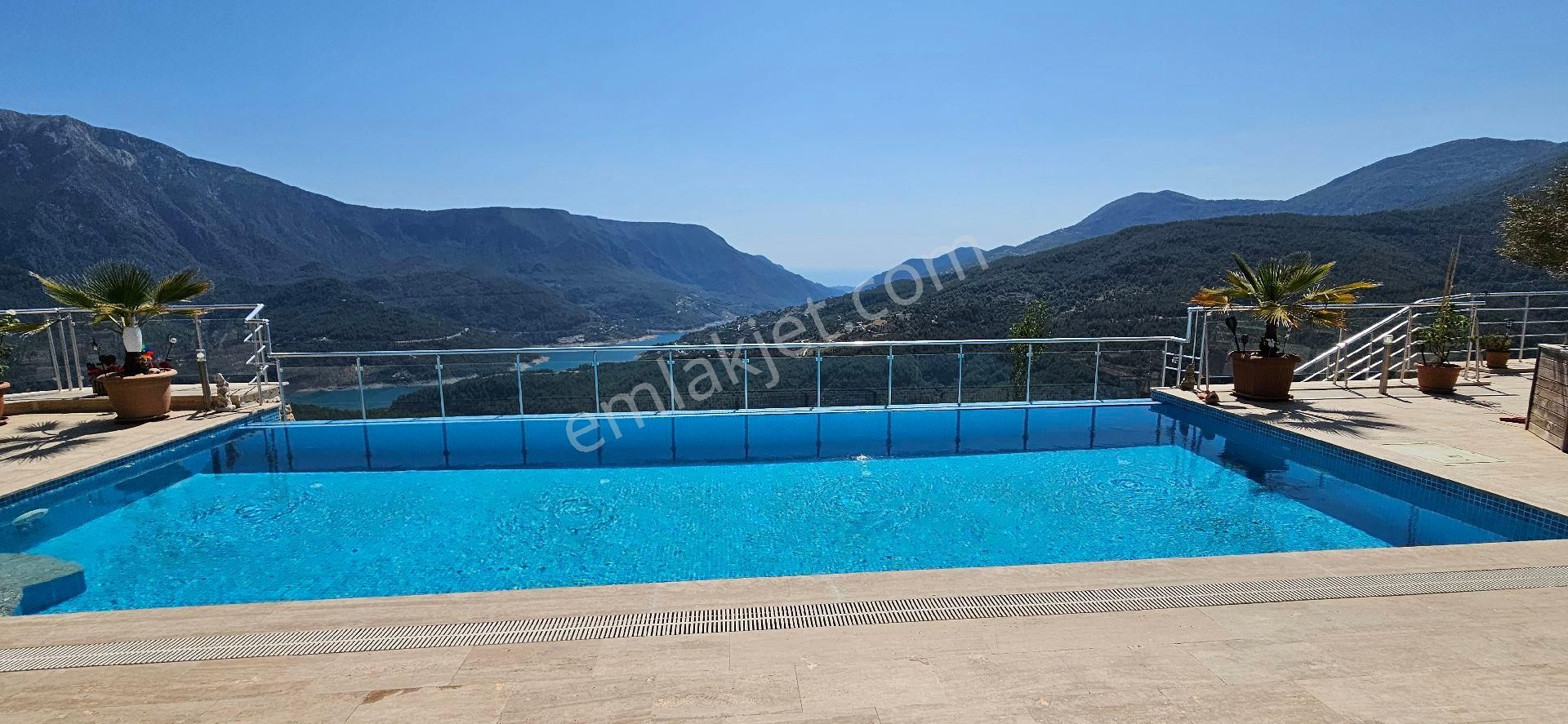 Alanya Üzümlü Mah.deniz Baraj Manzaralı Satılık 3+1 Özel Yapım Havuzlu Villa - Görsel 35