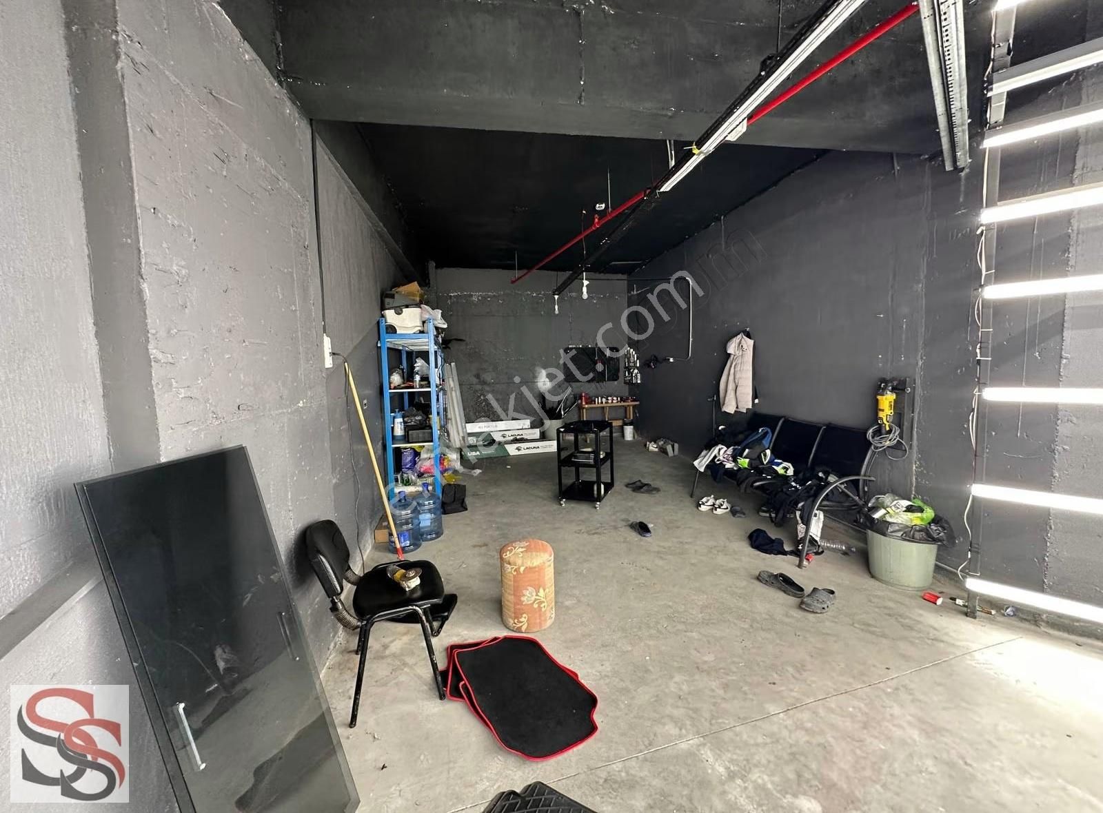 Şehrin Merkezinde Satılık Oto Kuaför Ve Araç Uygulama Merkezi - Görsel 29