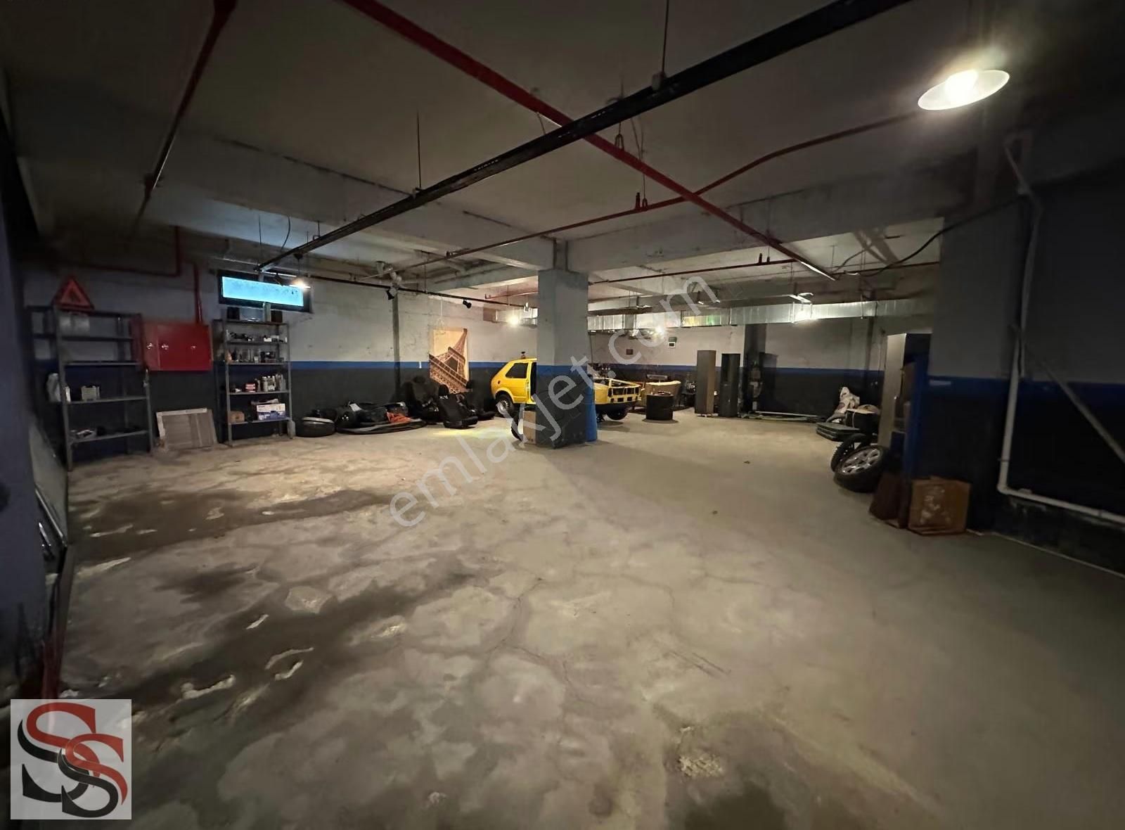 Şehrin Merkezinde Satılık Oto Kuaför Ve Araç Uygulama Merkezi - Görsel 10