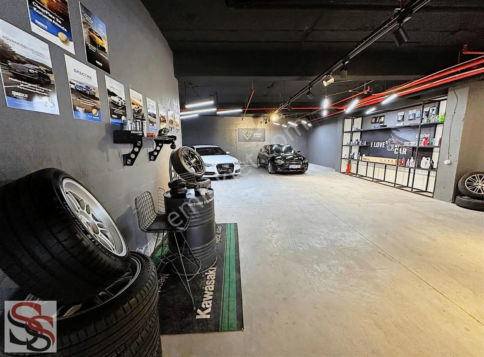 Şehrin Merkezinde Satılık Oto Kuaför Ve Araç Uygulama Merkezi - Görsel 27