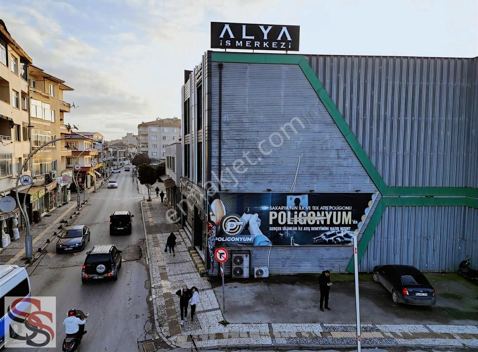 Şehrin Merkezinde Satılık Oto Kuaför Ve Araç Uygulama Merkezi - Görsel 23