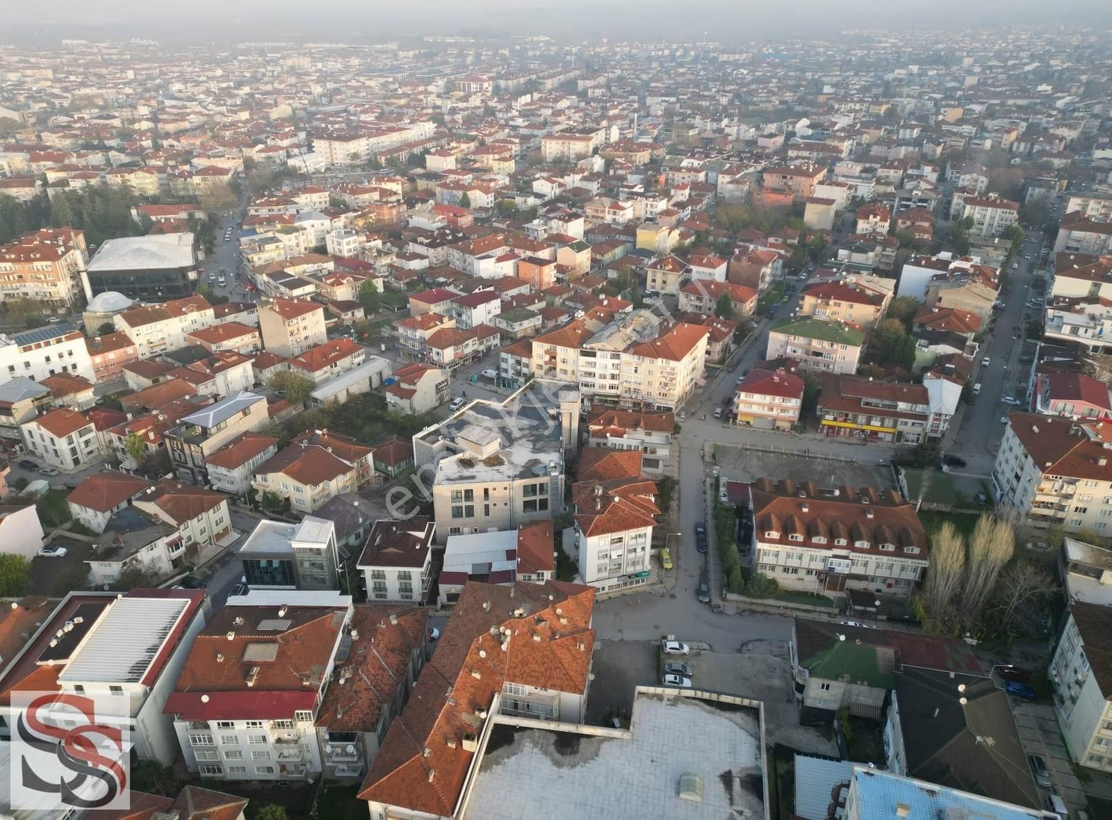 Şehrin Merkezinde Satılık Oto Kuaför Ve Araç Uygulama Merkezi - Görsel 15