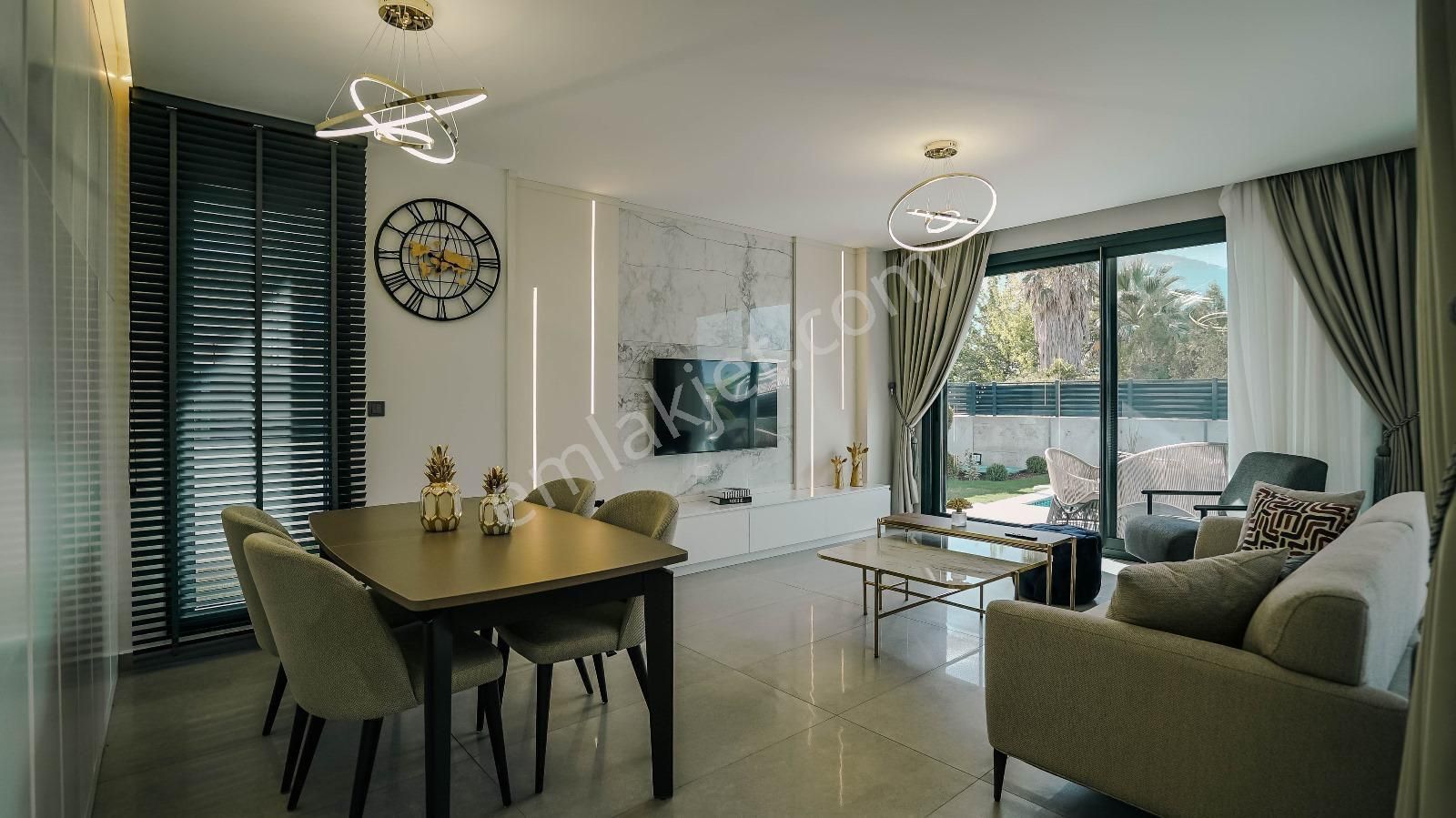 Kuşadası Güzel Çamlıda Satılıkdenize Yakın 3+ 1 Lüks Villa - Görsel 19