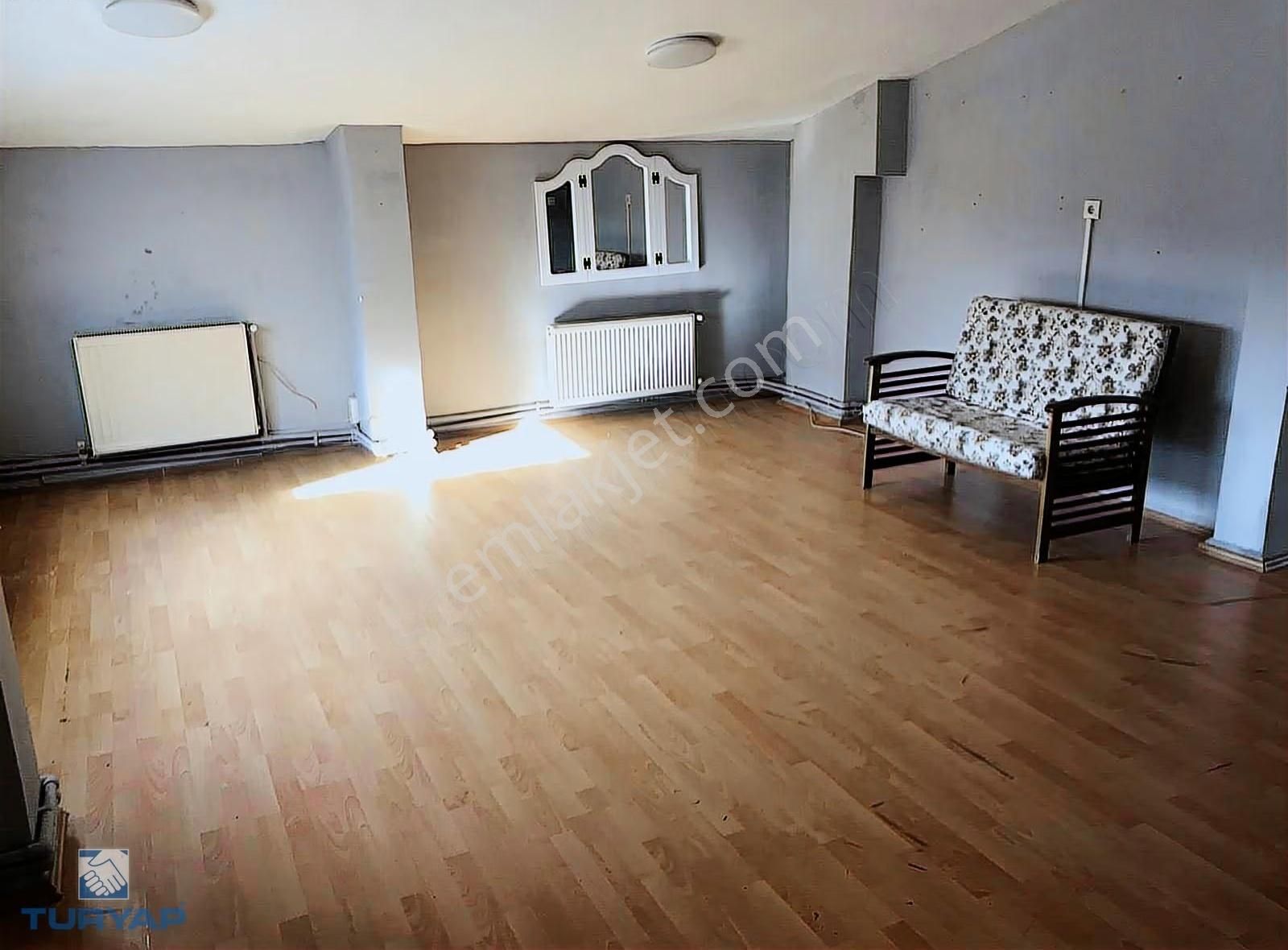 Büyükçekmece Adliye Yanı 2+1 Çatı Katı Kiralık Daire - Görsel 13