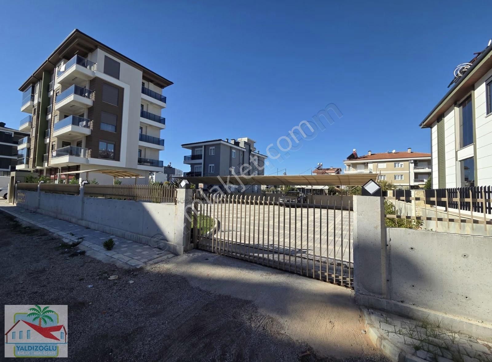 Bahçeyaka'da Satılık 120 M2 Arakat 2+1 Kiracılı Lüks Daire - Görsel 21