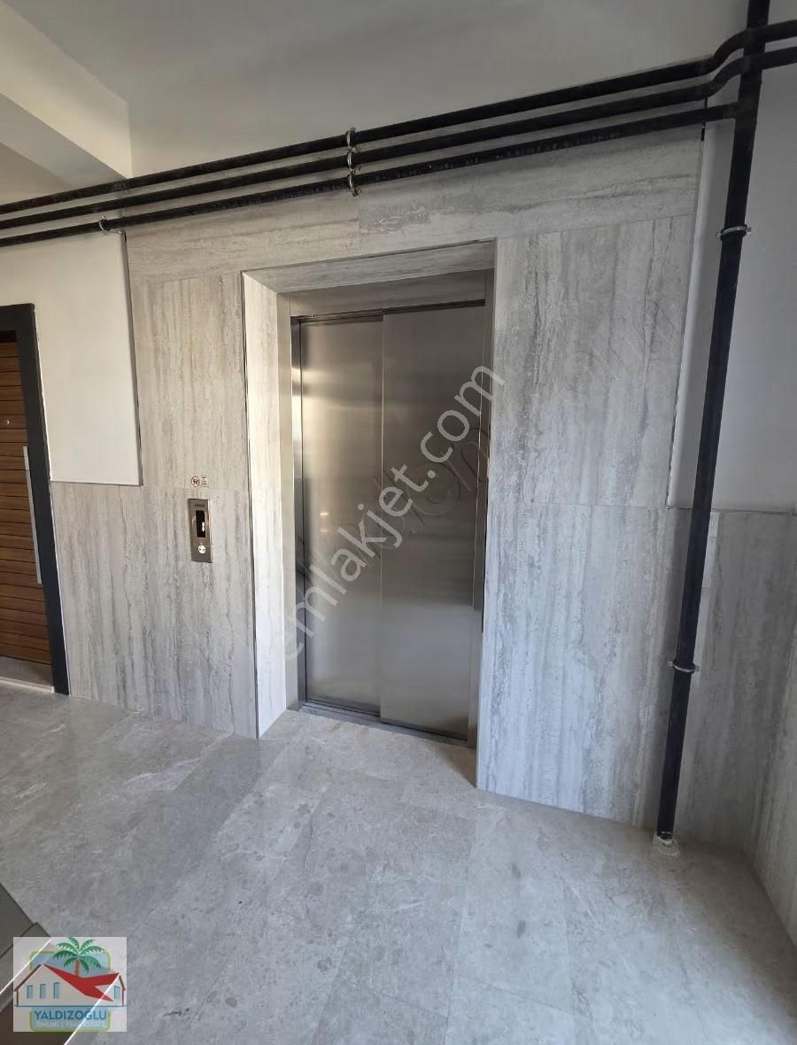 Bahçeyaka'da Satılık 120 M2 Arakat 2+1 Kiracılı Lüks Daire - Görsel 11