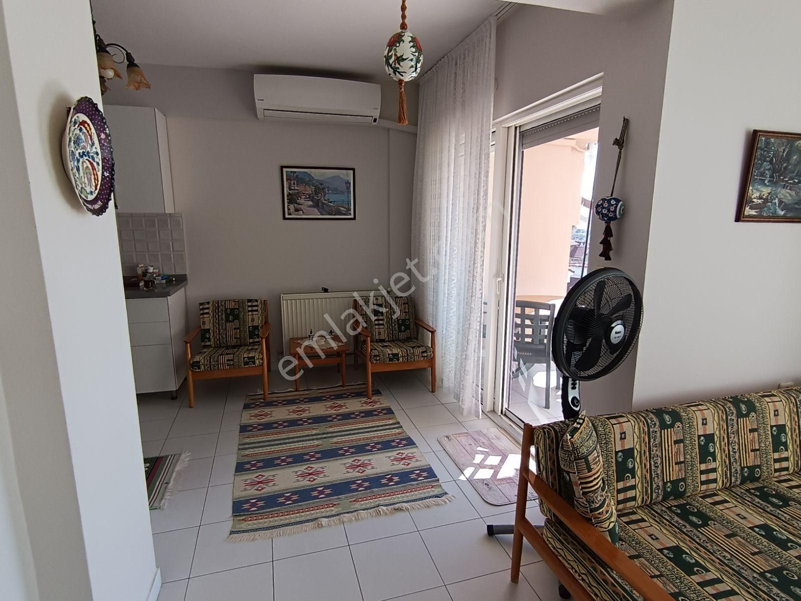 Marmaris Camiavluda Kiralık Eşyalı Müstakil Triplex Villa - Görsel 2