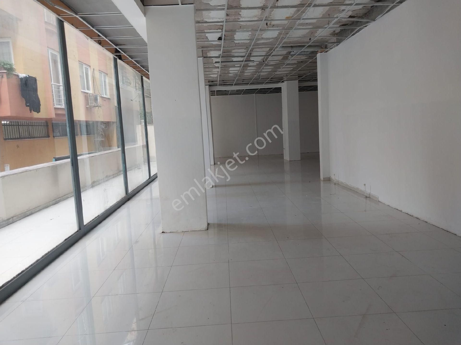 Çekmeköy Beşyıldız Konseptinde 375 M2 Düz Girişli Dükkan - Görsel 12
