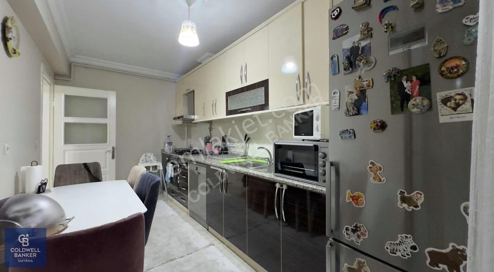 Yıldız Caddesinde Satılık Dükkan Ve Daire - Görsel 3