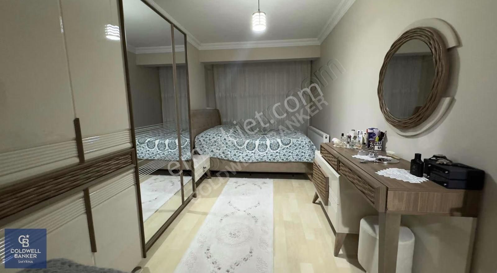 Yıldız Caddesinde Satılık Dükkan Ve Daire - Görsel 33