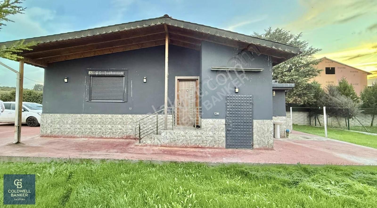 Menderes Oğlananası 1090m2 1+1 Jakuzi Havuzlu Müskatil Ev - Görsel 30