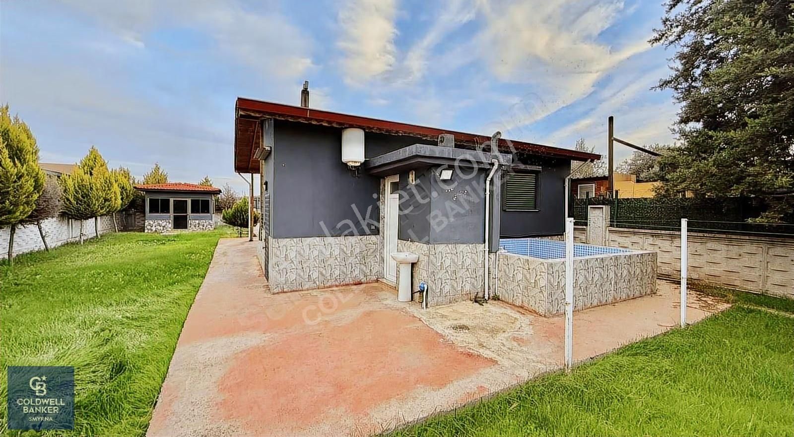 Menderes Oğlananası 1090m2 1+1 Jakuzi Havuzlu Müskatil Ev - Görsel 4