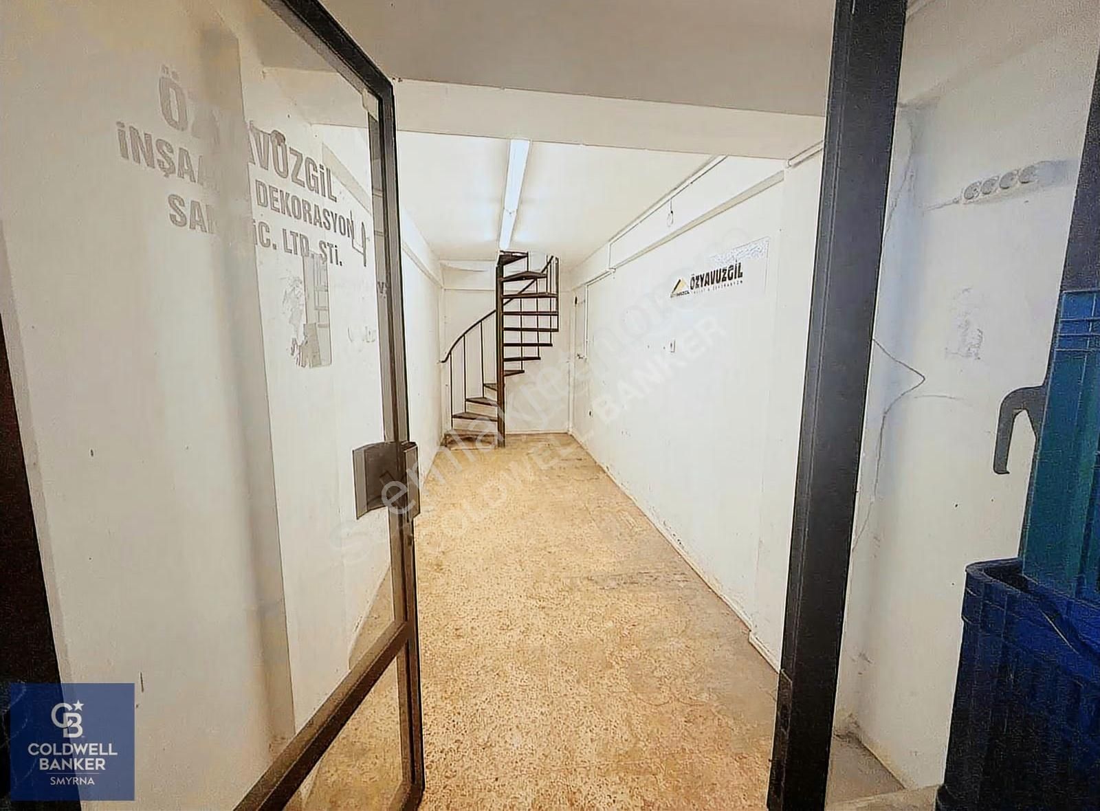 Yeşillik Caddesinin Arkasında 25 M2 Kiralık Dükkan - Görsel 7