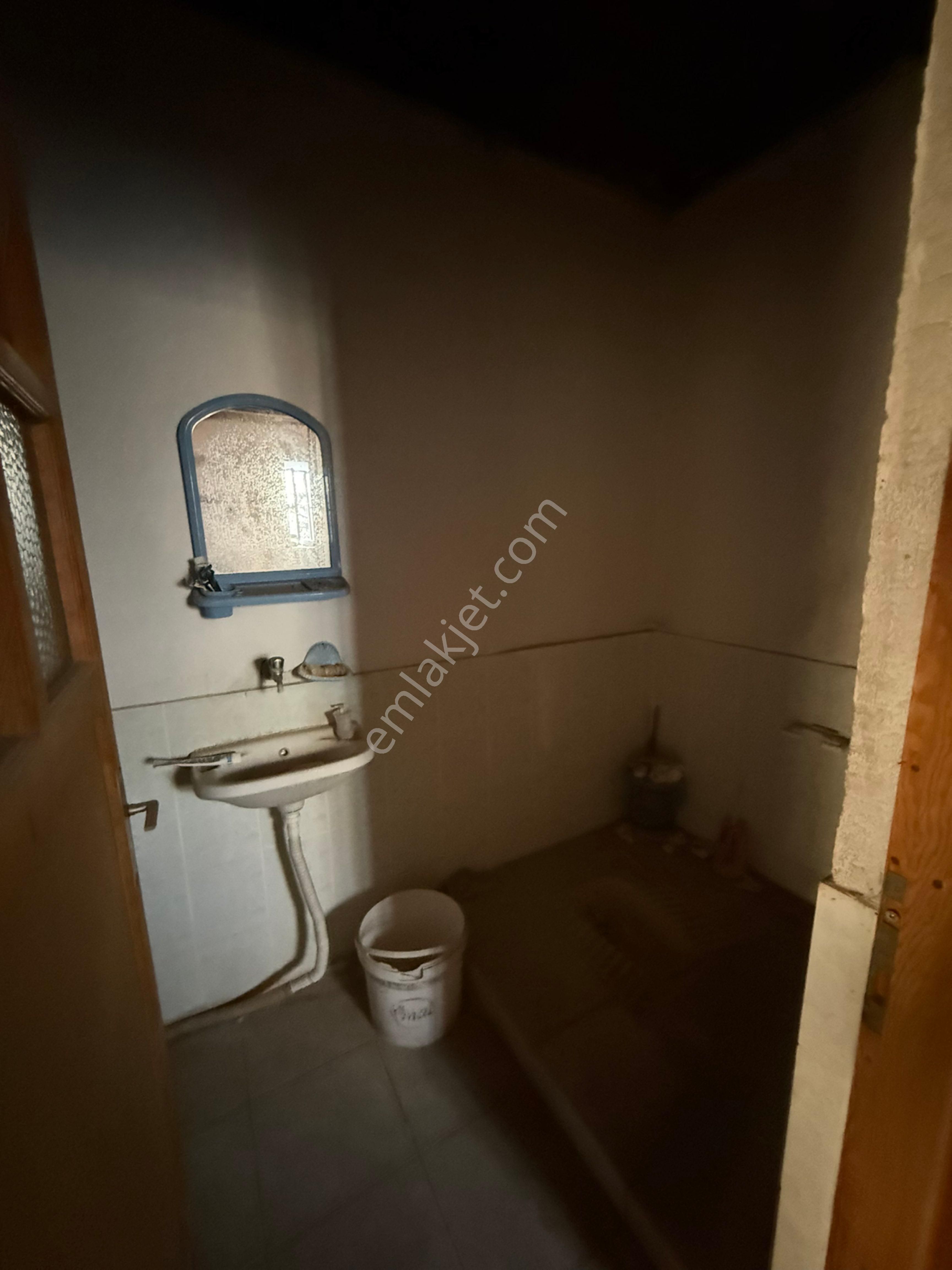 Kuyucak Merkezde Satılık 334 M2 Müstakil Ev - Görsel 9