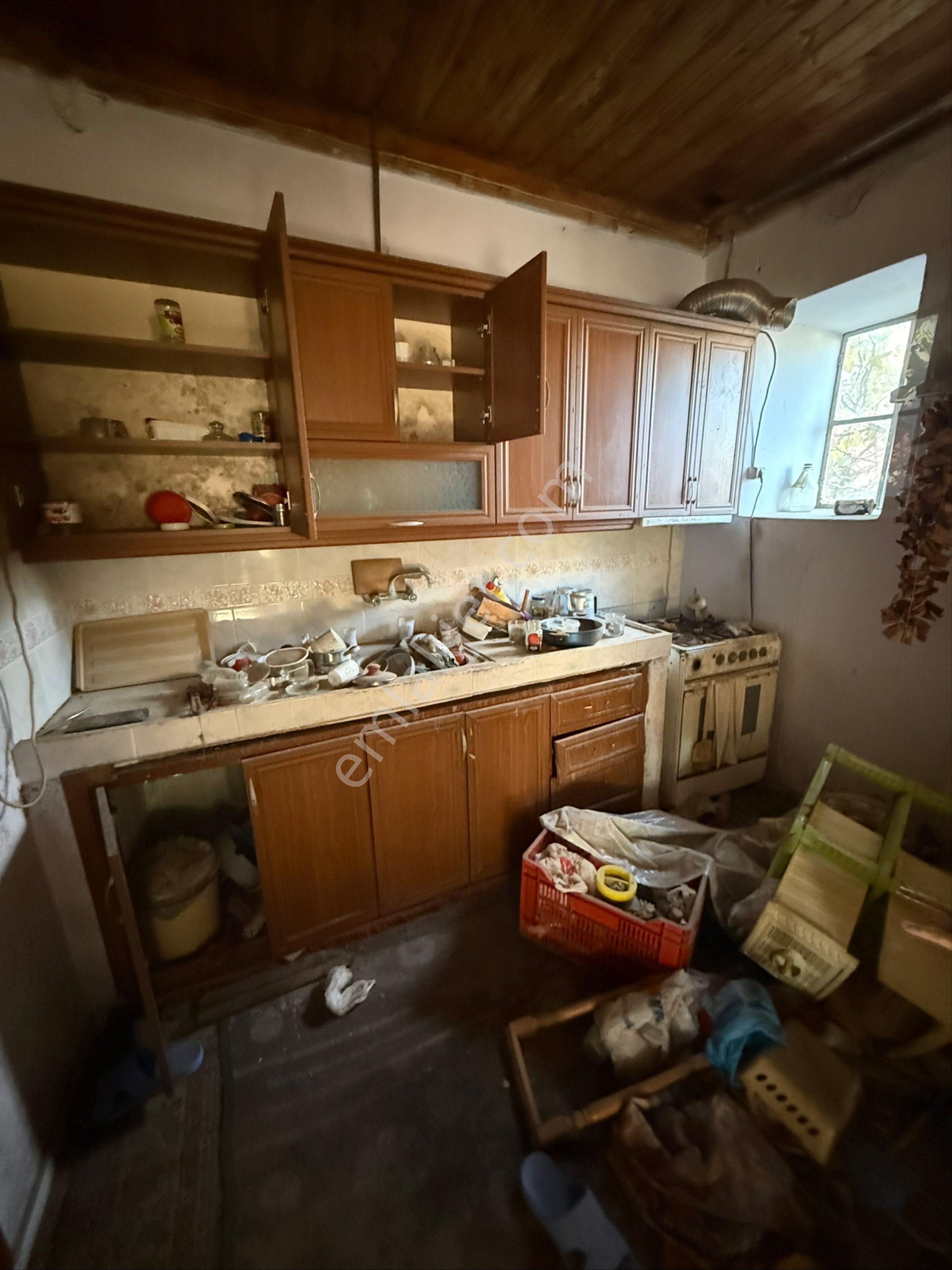Kuyucak Merkezde Satılık 334 M2 Müstakil Ev - Görsel 10