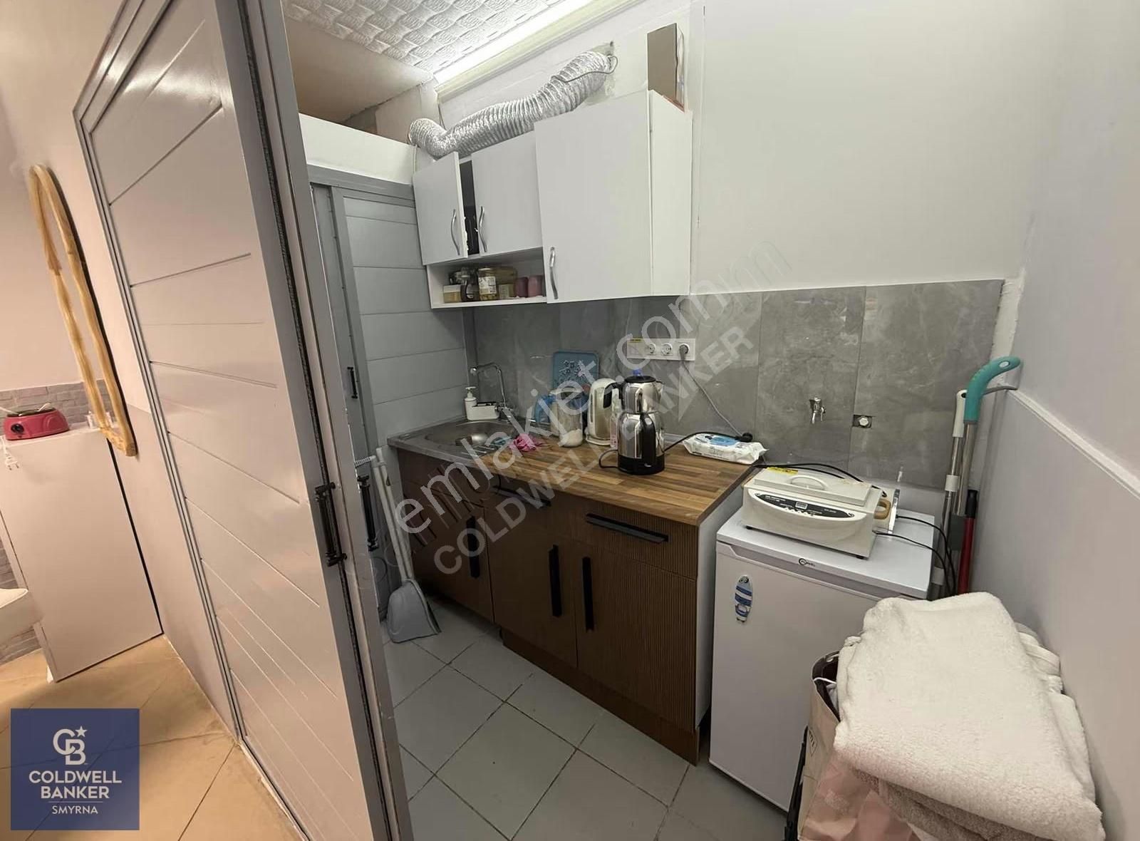 Üçkuyular Fahrettin Altayda Tadilatlı 45 M² Satılık Dükkan - Görsel 8