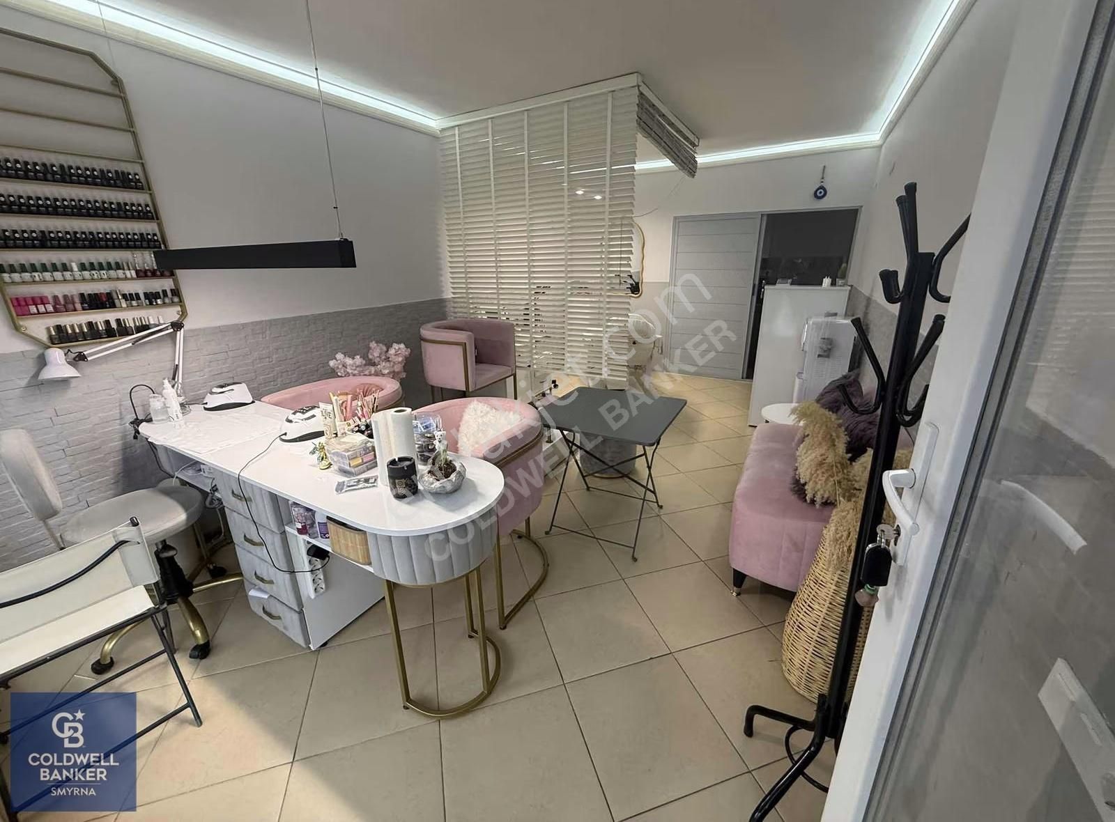 Üçkuyular Fahrettin Altayda Tadilatlı 45 M² Satılık Dükkan - Görsel 2