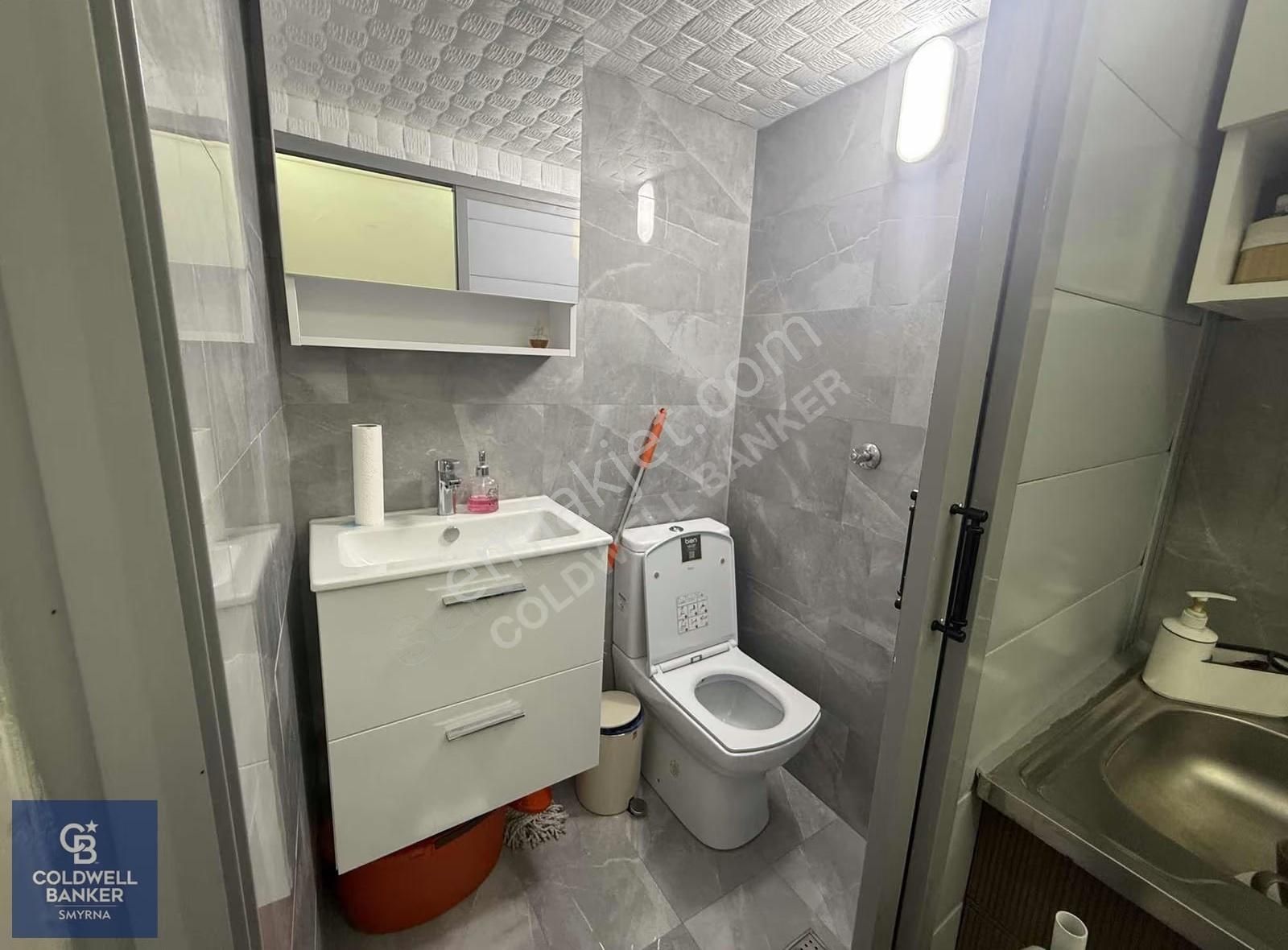 Üçkuyular Fahrettin Altayda Tadilatlı 45 M² Satılık Dükkan - Görsel 6