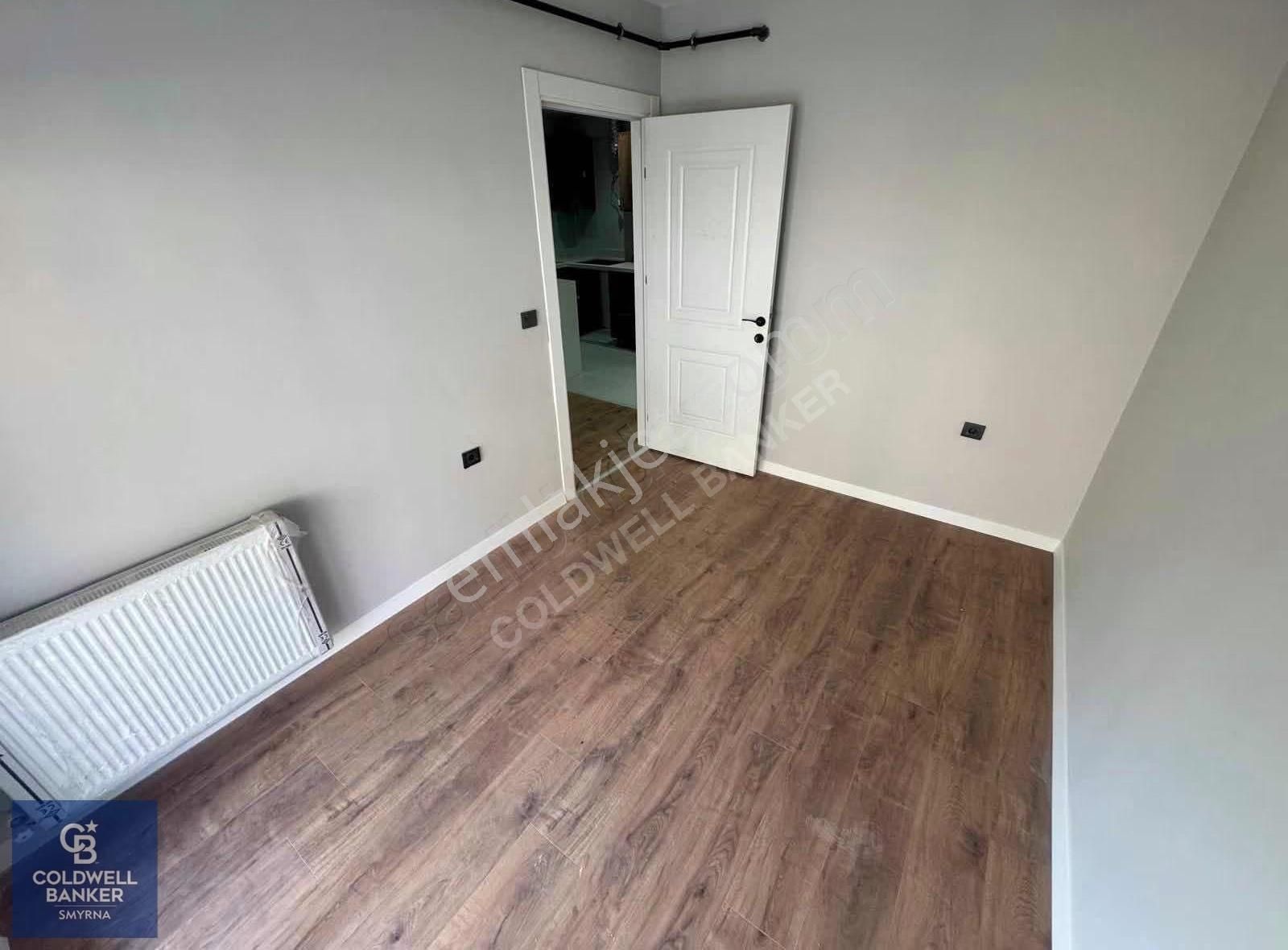 Bornova Garden'da Bahçe Kullanımlı 1+1 Havuzlu & Güvenlikli Site - Görsel 12