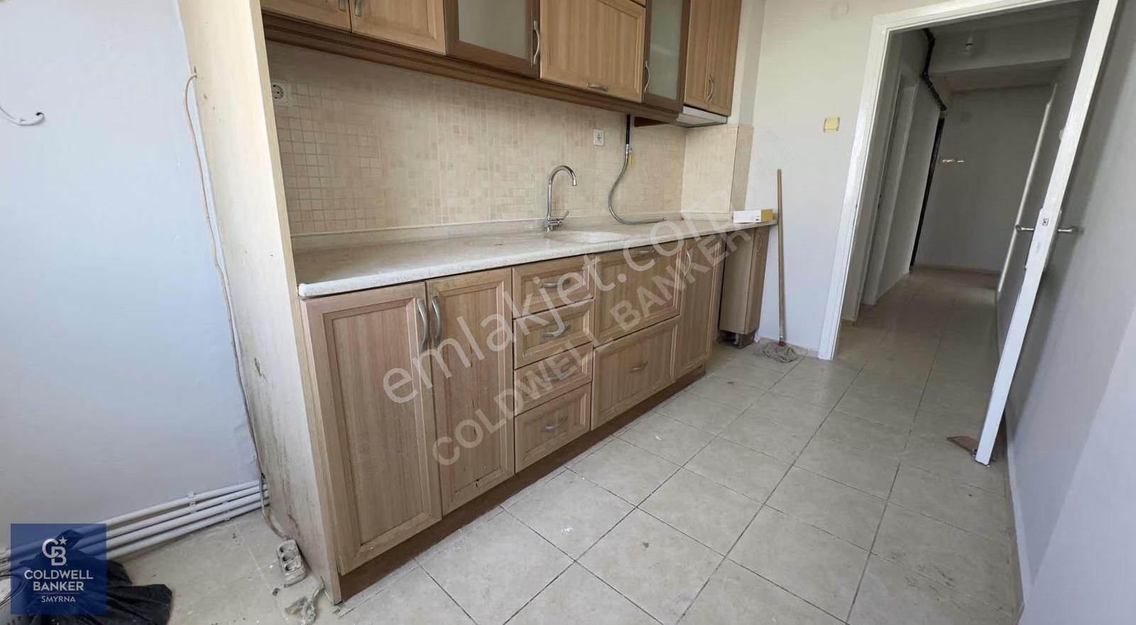 Güzelyalıda Ara Katta Doğalgazlı Kiralık 3+1 Daire - Görsel 14