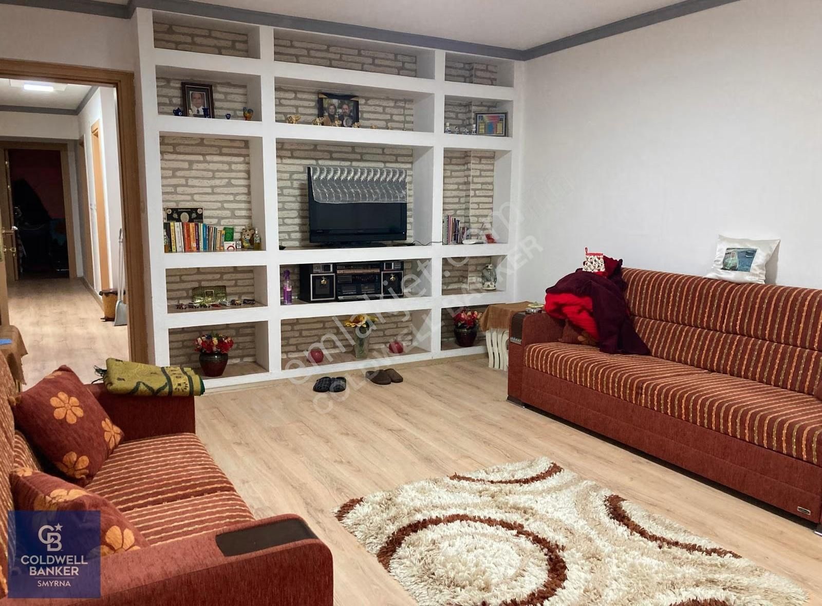 C.b Smyrna Dan Çeşme Germiyanda Satılık Köşk Tadında Villa. - Görsel 32