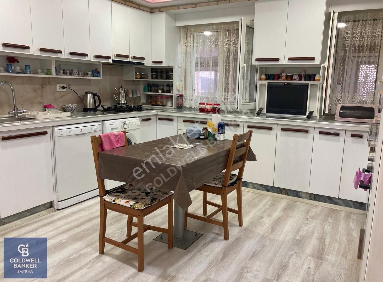 C.b Smyrna Dan Çeşme Germiyanda Satılık Köşk Tadında Villa. - Görsel 17